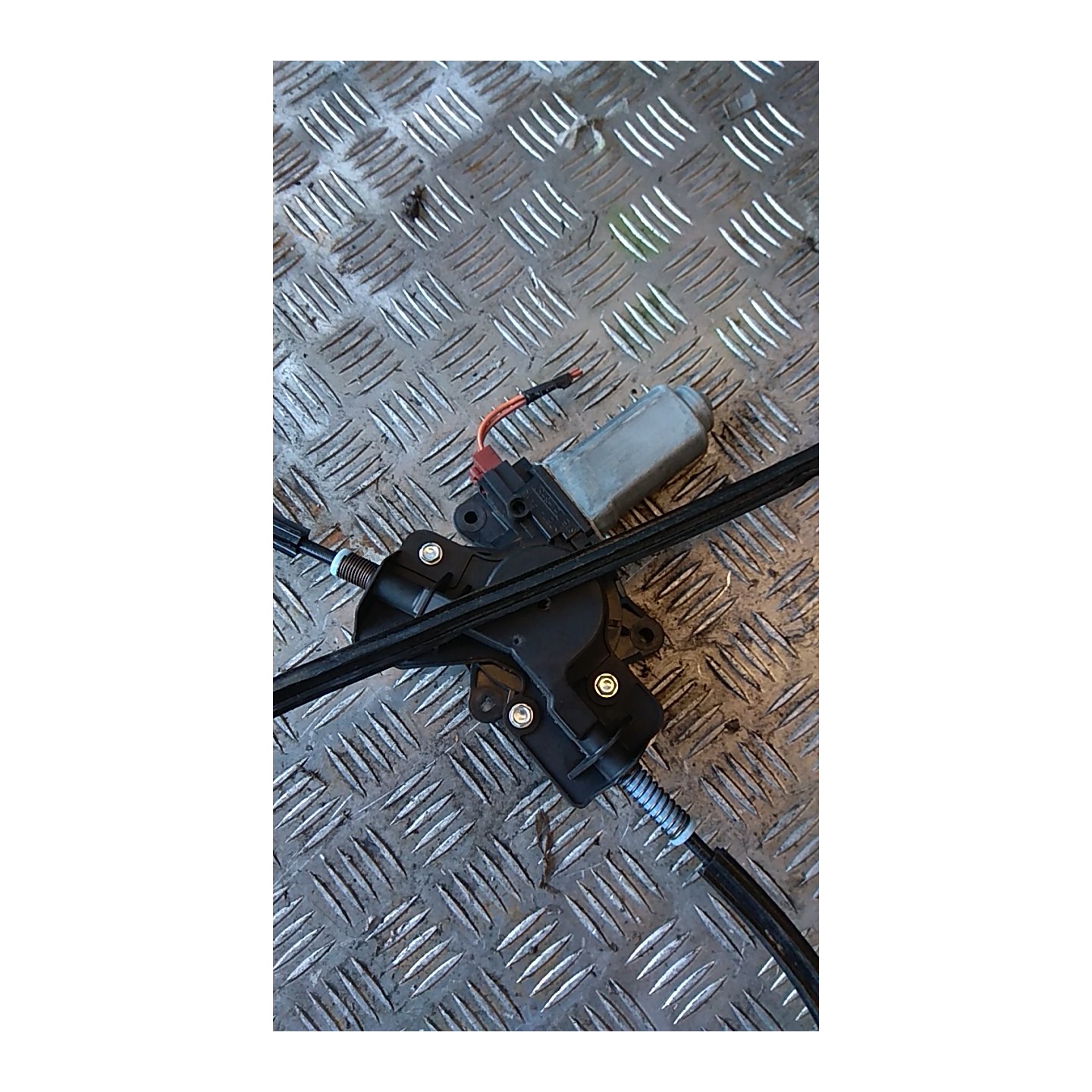 ALZACRISTALLO ELETTR. PORTA ANT. C/MOTORINO DX. 041 CHRYSLER VOYAGER/GRAND VOYAGER (04/04-1 25L K04894526AA
