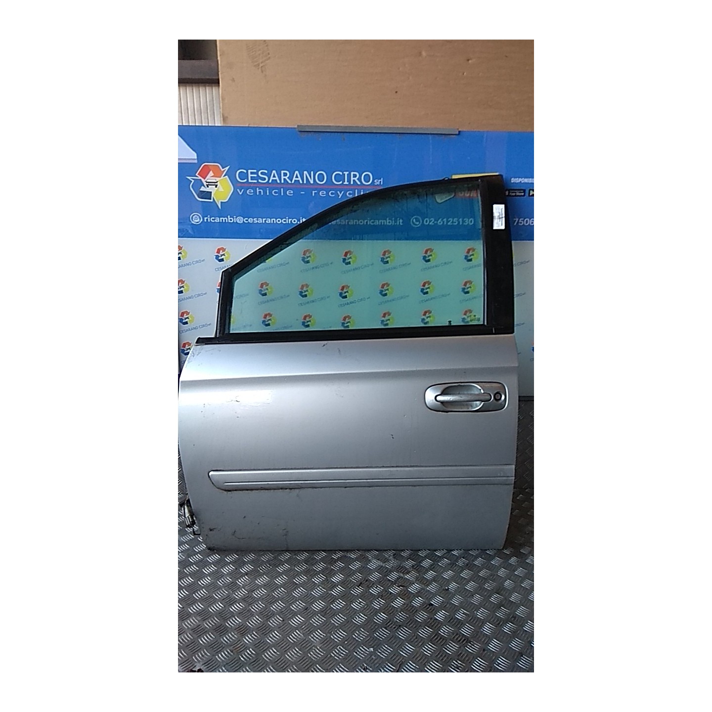 PORTA ANT. SX. 048 CHRYSLER VOYAGER/GRAND VOYAGER (04/04-1 25L 04894157AI