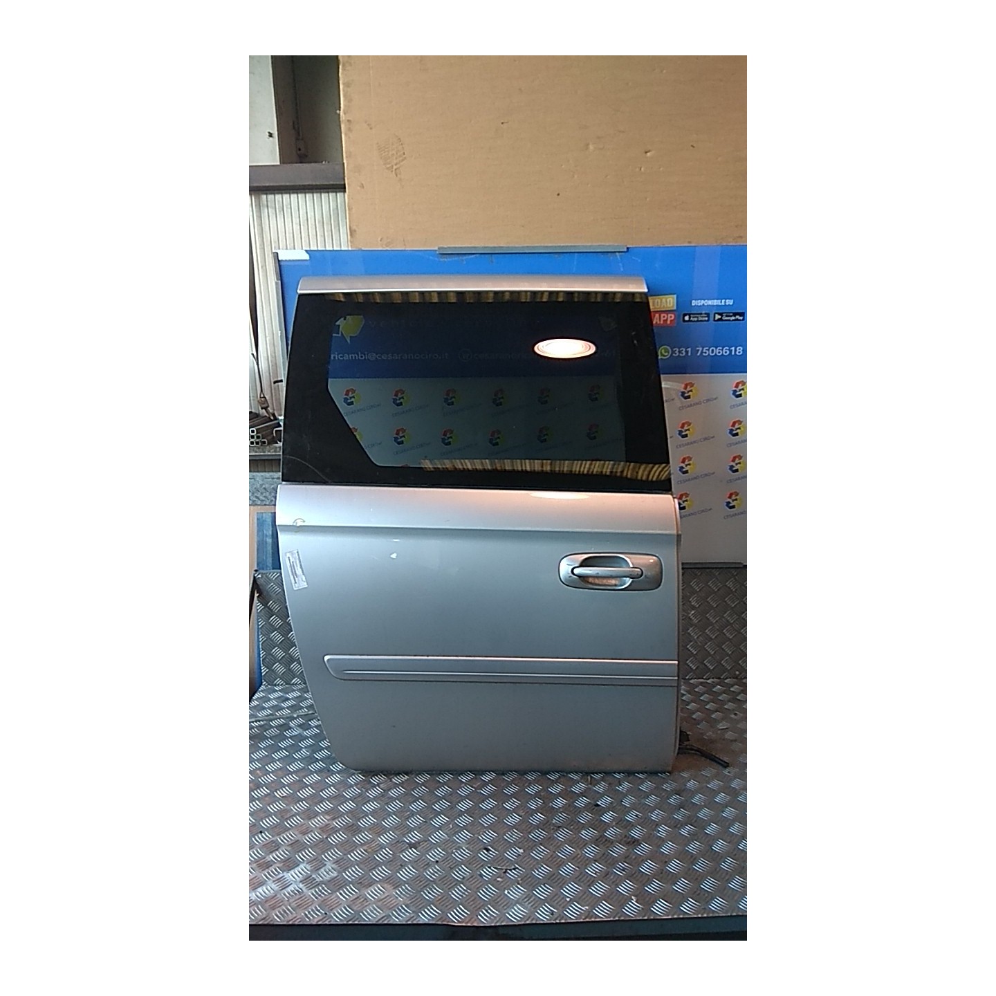 PORTA POST. DX. 083 CHRYSLER VOYAGER/GRAND VOYAGER (04/04-1 28L K04894480AF