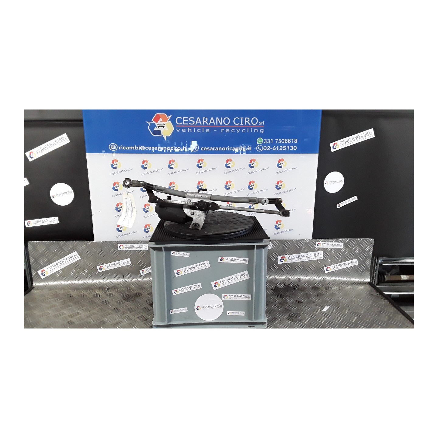 MOTORINO TERGIPARABREZZA 121 FIAT PUNTO 1A SERIE (11/93-10/99) 176B2000 9943879