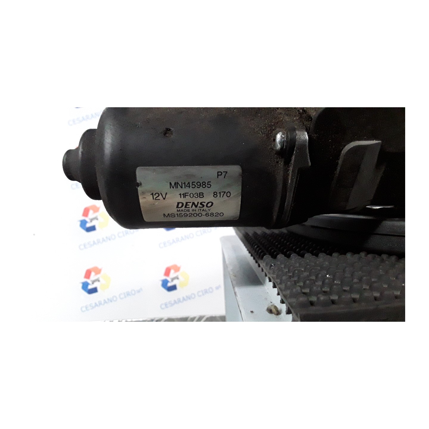 MECCANISMO TERGIPARABREZZA CON MOTORINO 153 MITSUBISHI COLT 7A SERIE (06/04-12/09) 134910 8250A225