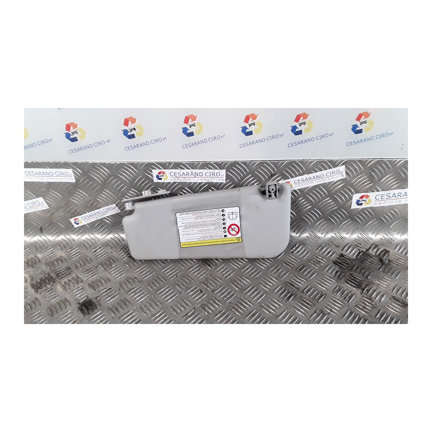 ALETTA PARASOLE PARABREZZA C/ TARGHETTA LINGIA ZONA 3 DX. 074 FIAT PUNTO EVO (3J) (08/09-07/13) 350A1000 735509468