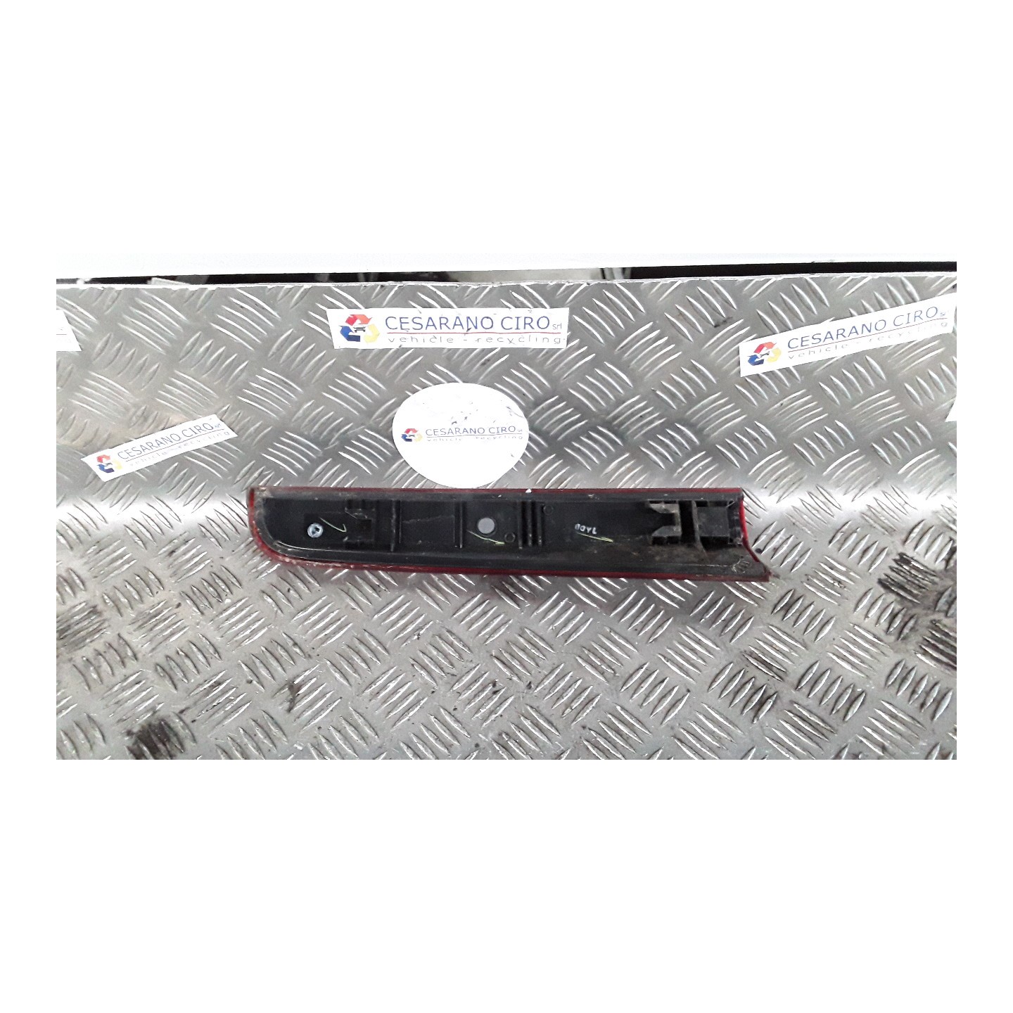 FANALE POST. PARTE SUP. DX. 088 NISSAN NOTE (E11E) (02/06-09/13) HR16 265539U00A