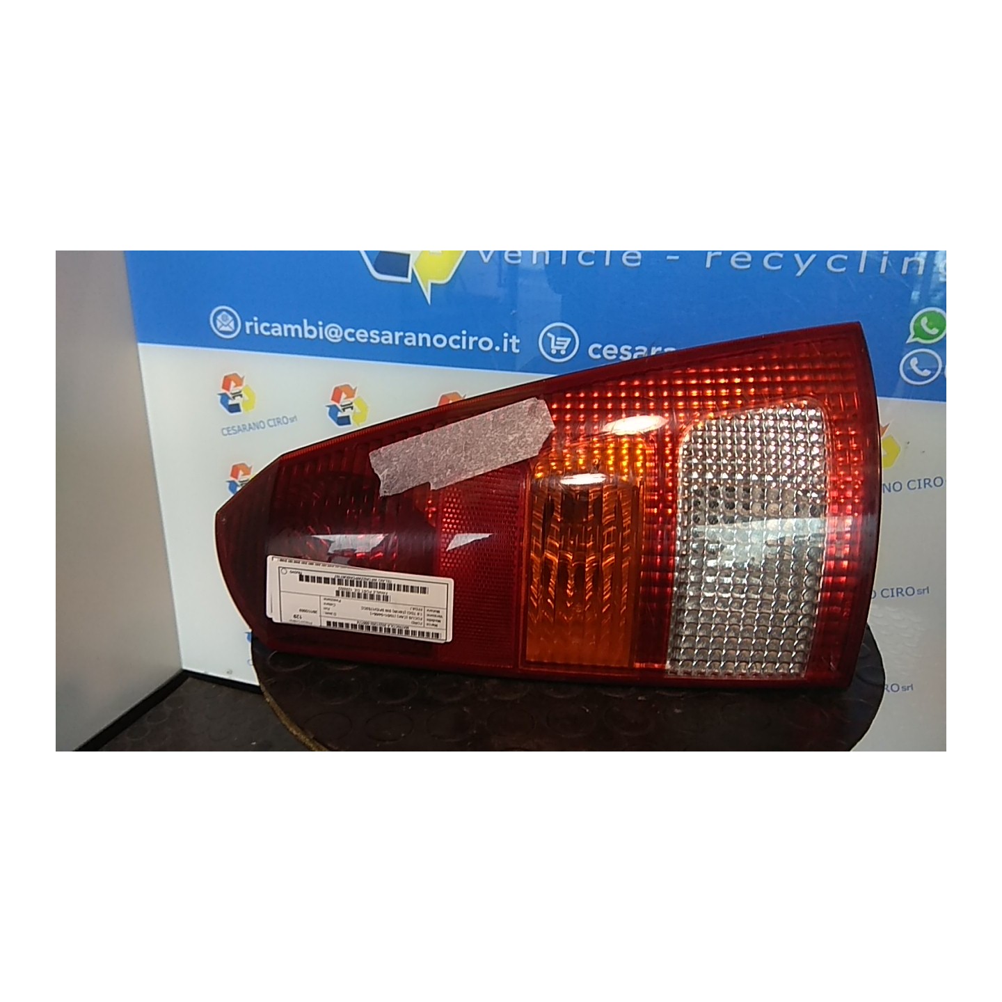 FANALE POST. DX. 174 FORD FOCUS (CAK) (10/01-04/05) FFDA 1233322