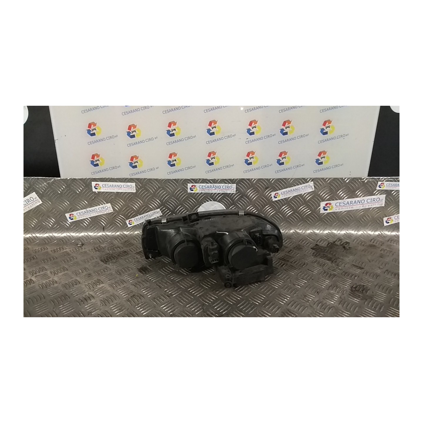 PROIETTORE REGOLATORE ALTEZZA DX. 212 ALFA ROMEO 156 1A SERIE (10/97-03/00) AR32501 60620134
