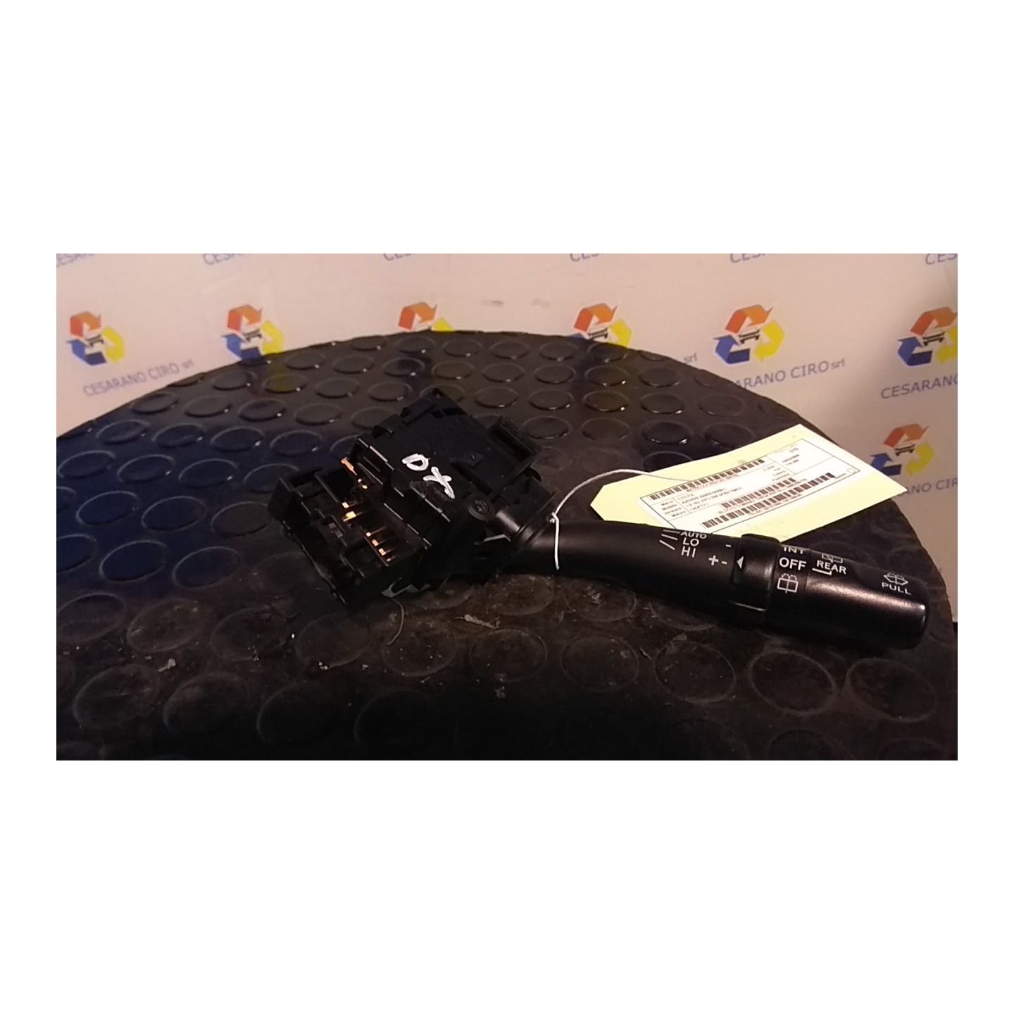 BLOCCO COMANDI TERGICRISTALLI 182 TOYOTA AVENSIS (04/03-04/09) 1ADFTV 8465205170