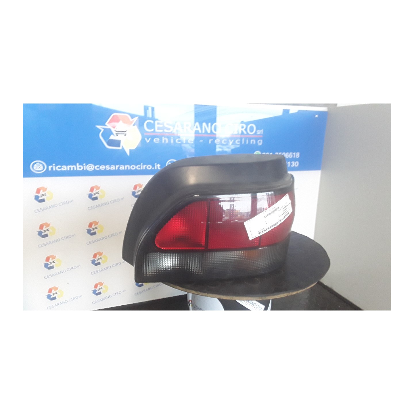 FANALE POST. DX. 008 RENAULT CLIO 1A SERIE (04/96-03/98) D7FA7 7701039013