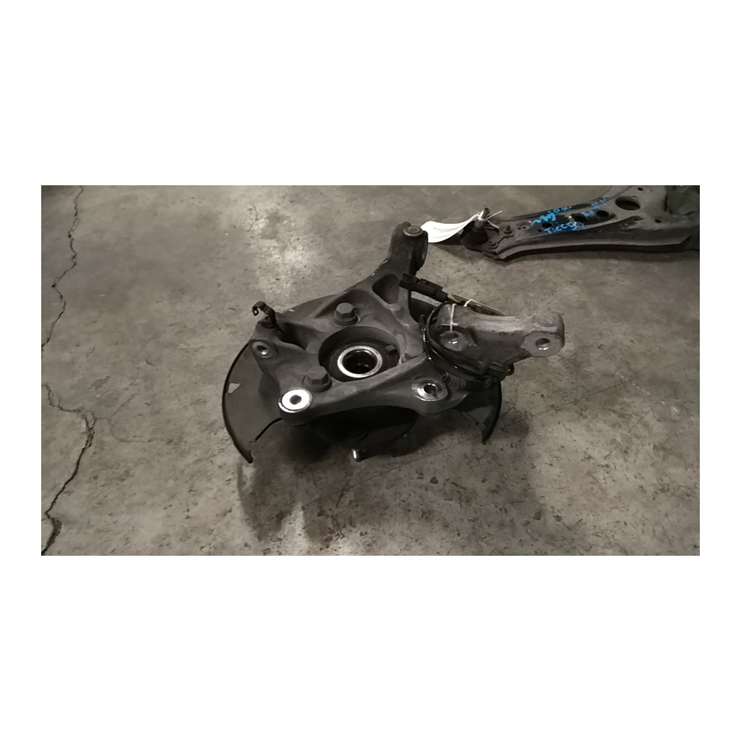 MONTANTE SOSP. ANT. SX. 045 CHEVROLET (DAEWOO) CRUZE (J300) (04/09-) F16D4 13248520