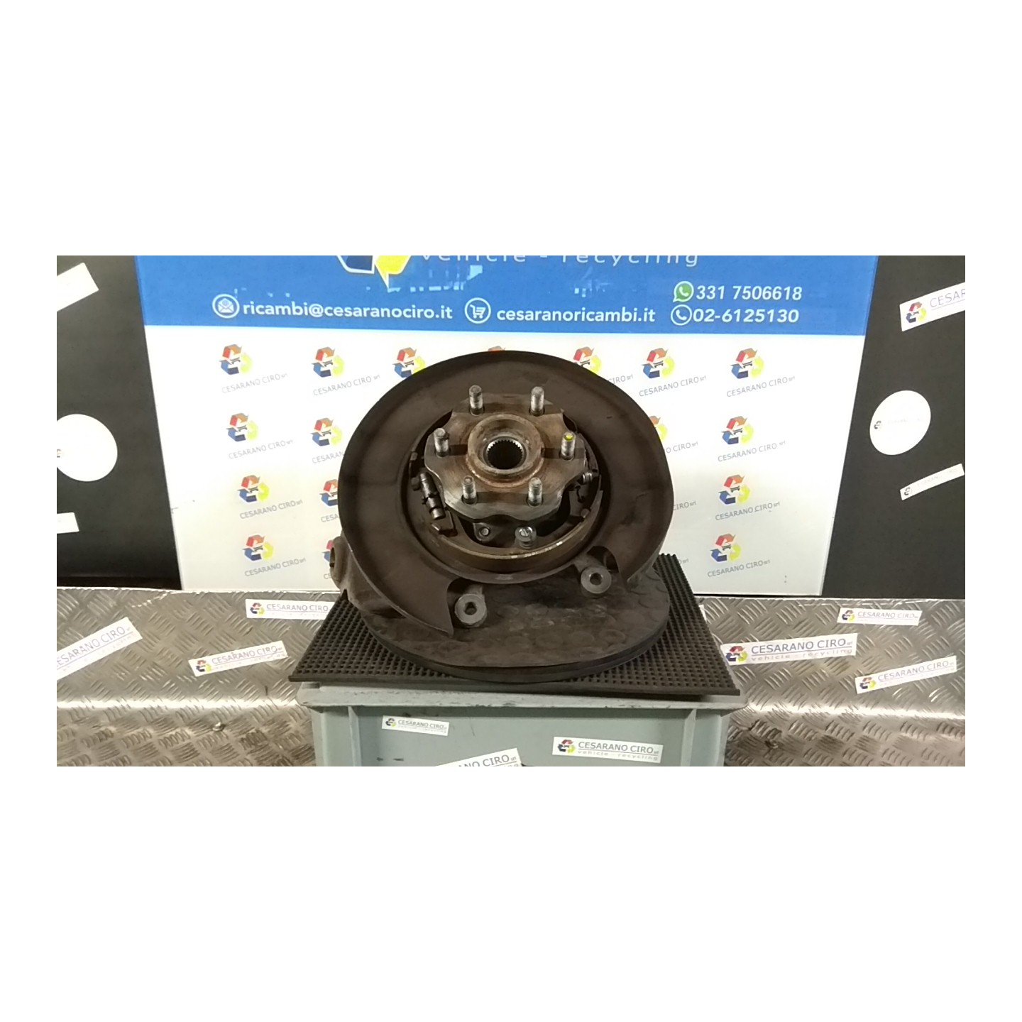 MONTANTE SOSP. POST. DX. 030 NISSAN PATHFINDER (R51M) (02/05-) YD25 43018EB300