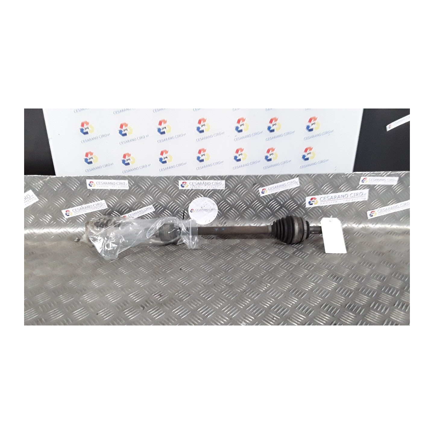 SEMIALBERO ANT. COMPL. 03- DX. 003 TOYOTA YARIS (10/01-11/05)     (FRP) 1NDTV 434100D150