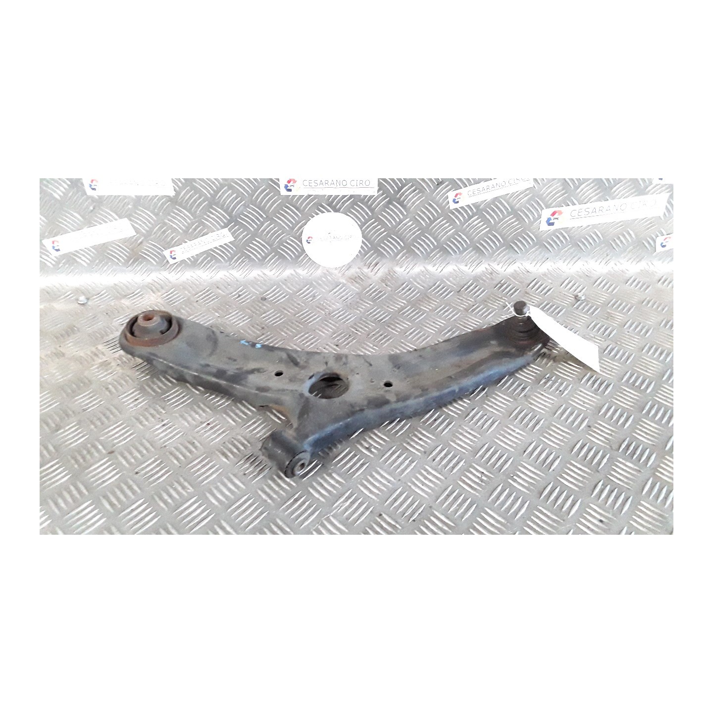 BRACCIO OSCILLANTE SOSP. ANT. SX. 035 KIA SOUL (03/09-) D4FB 545002K300