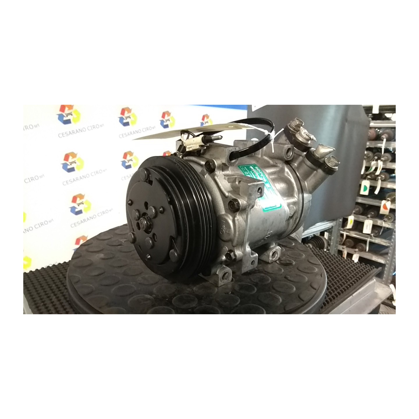 COMPRESSORE A/C 002 RENAULT CLIO 2A SERIE (04/98-04/01) E7J77 7700875357