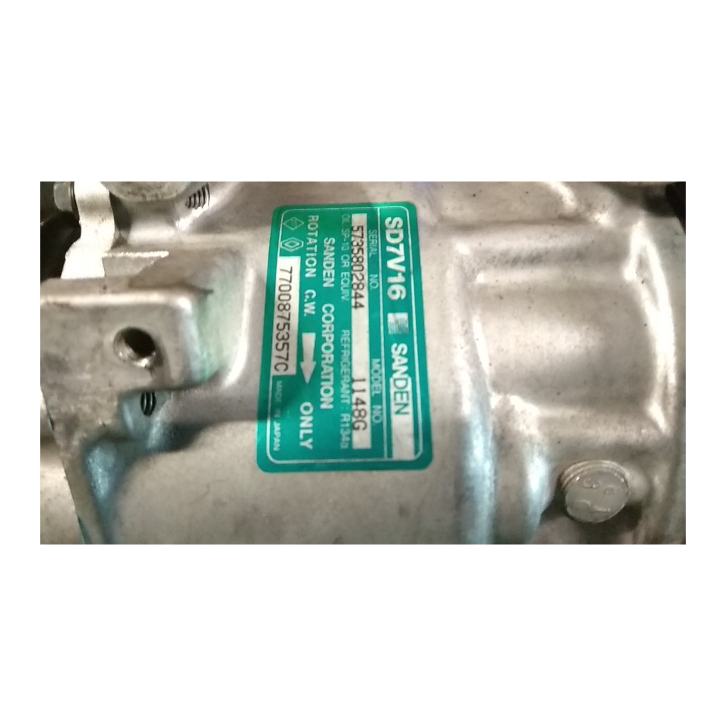 COMPRESSORE A/C 002 RENAULT CLIO 2A SERIE (04/98-04/01) E7J77 7700875357