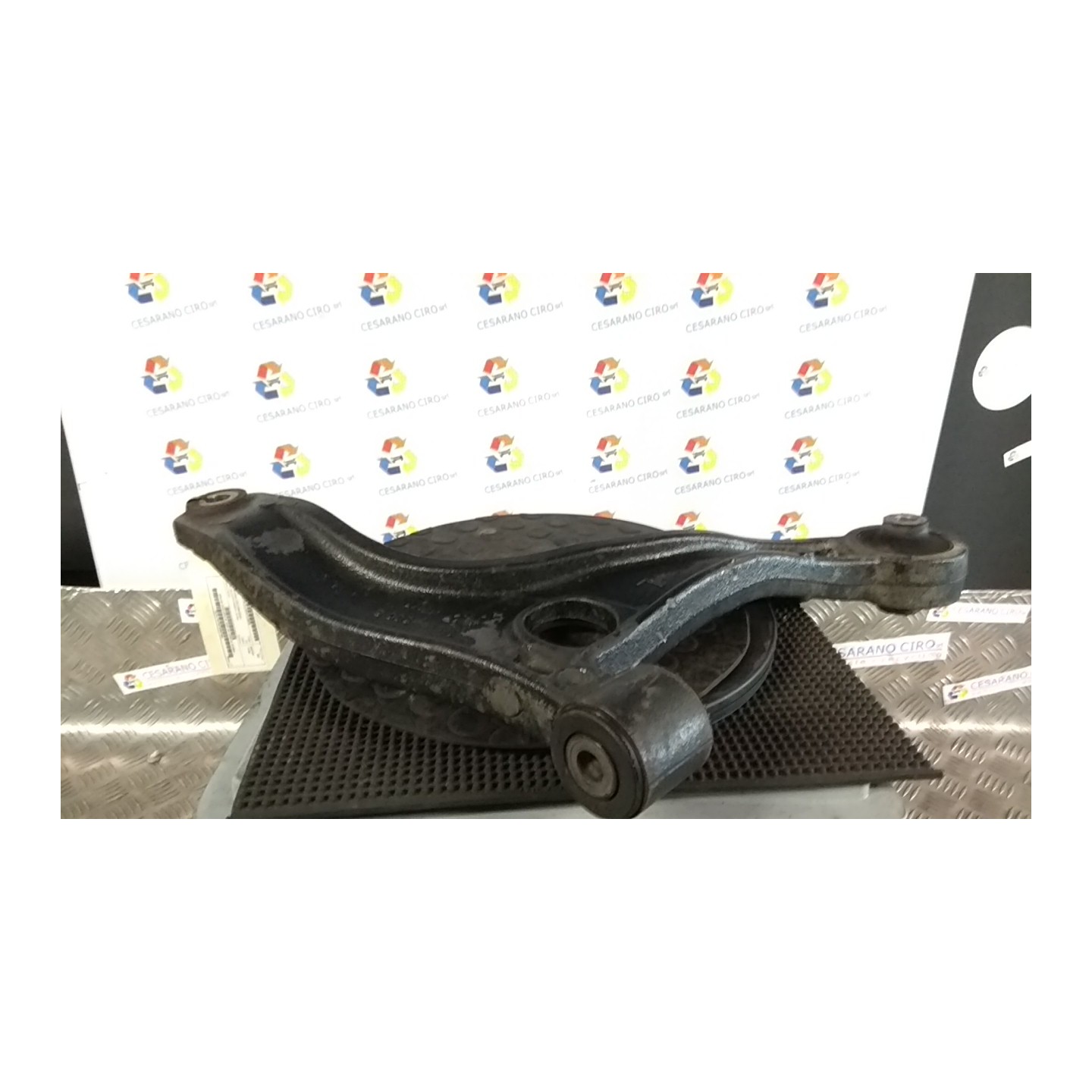 BRACCIO OSCILLANTE INF. SOSP. ANT. GHISA SX. 284 OPEL MOVANO (X70) (10/06-06/10) G9UA6 93194853