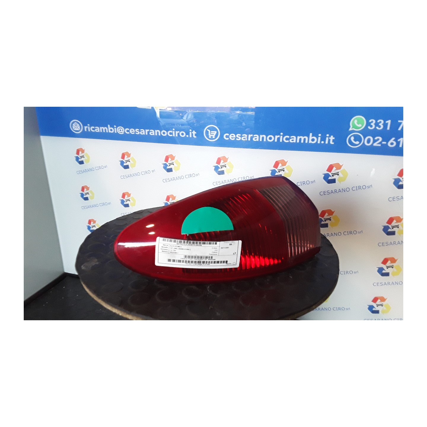 FANALE POST. PARTE EST. SX. 305 ALFA ROMEO 147 (W8) (08/00-01/06) AR37203 46556349