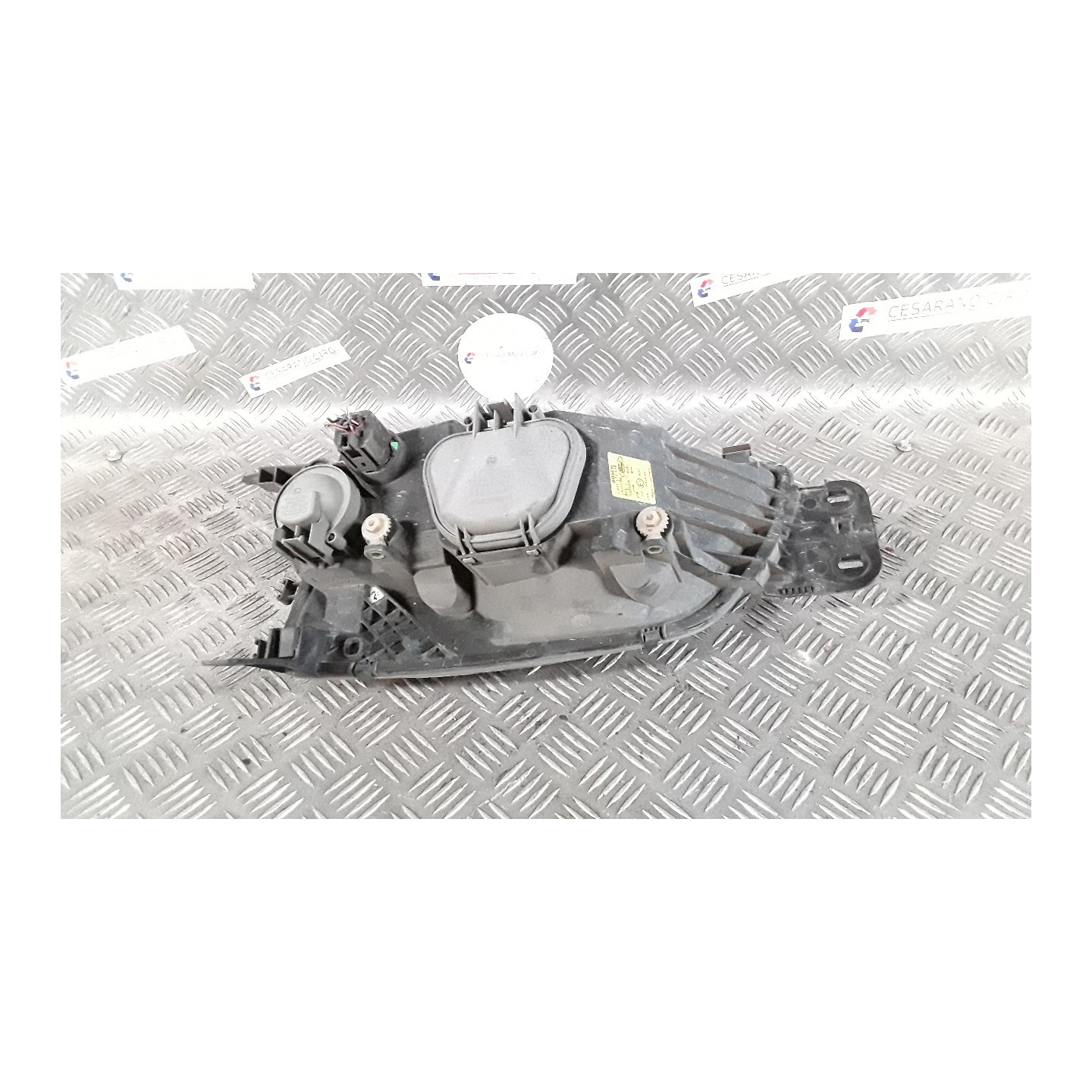 PROIETTORE DX. 230 FORD FIESTA (DX) (09/99-02/02) DHB 1127895