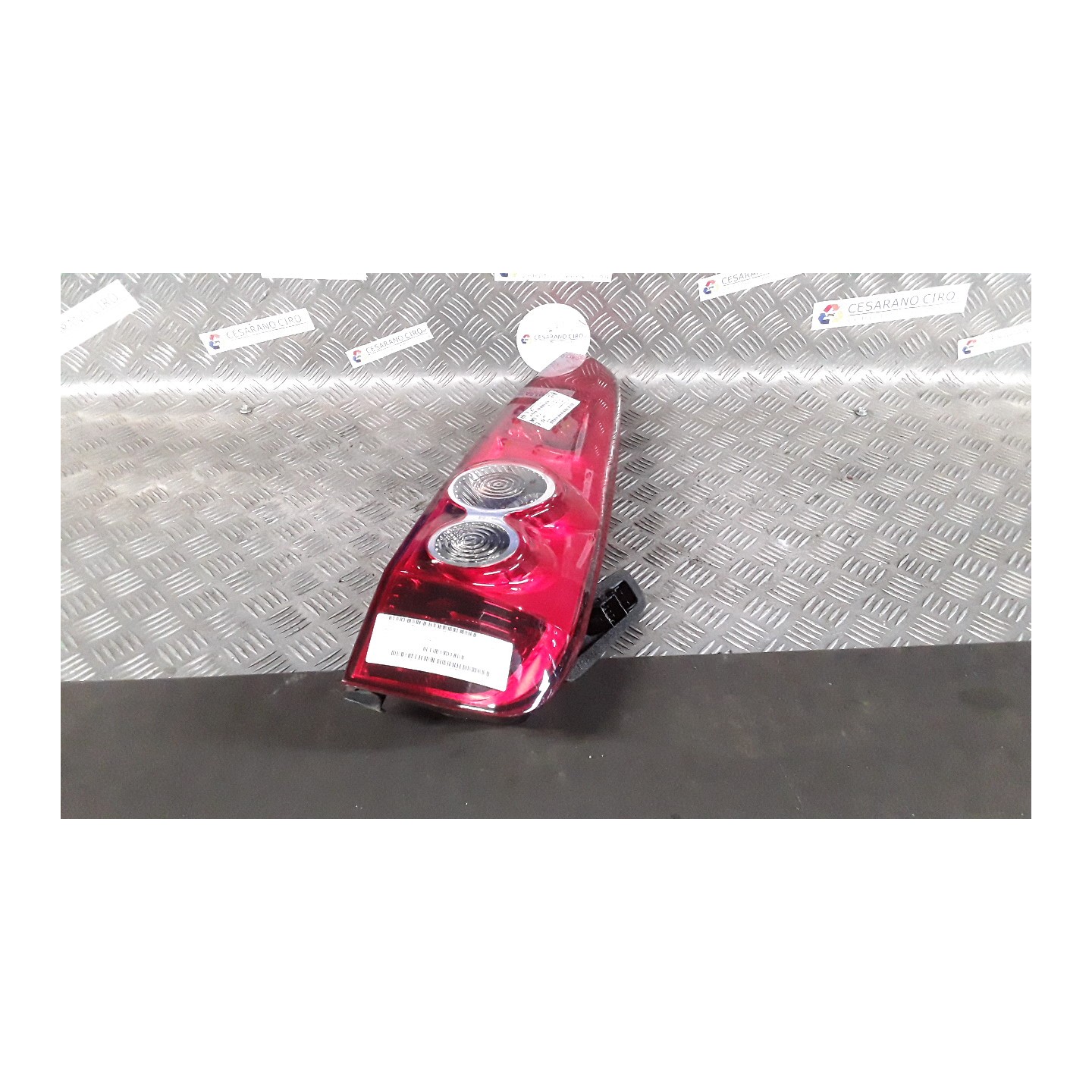FANALE POST. DX. 234 FORD FIESTA (CBK) (12/05-12/08) F6JB 1437625