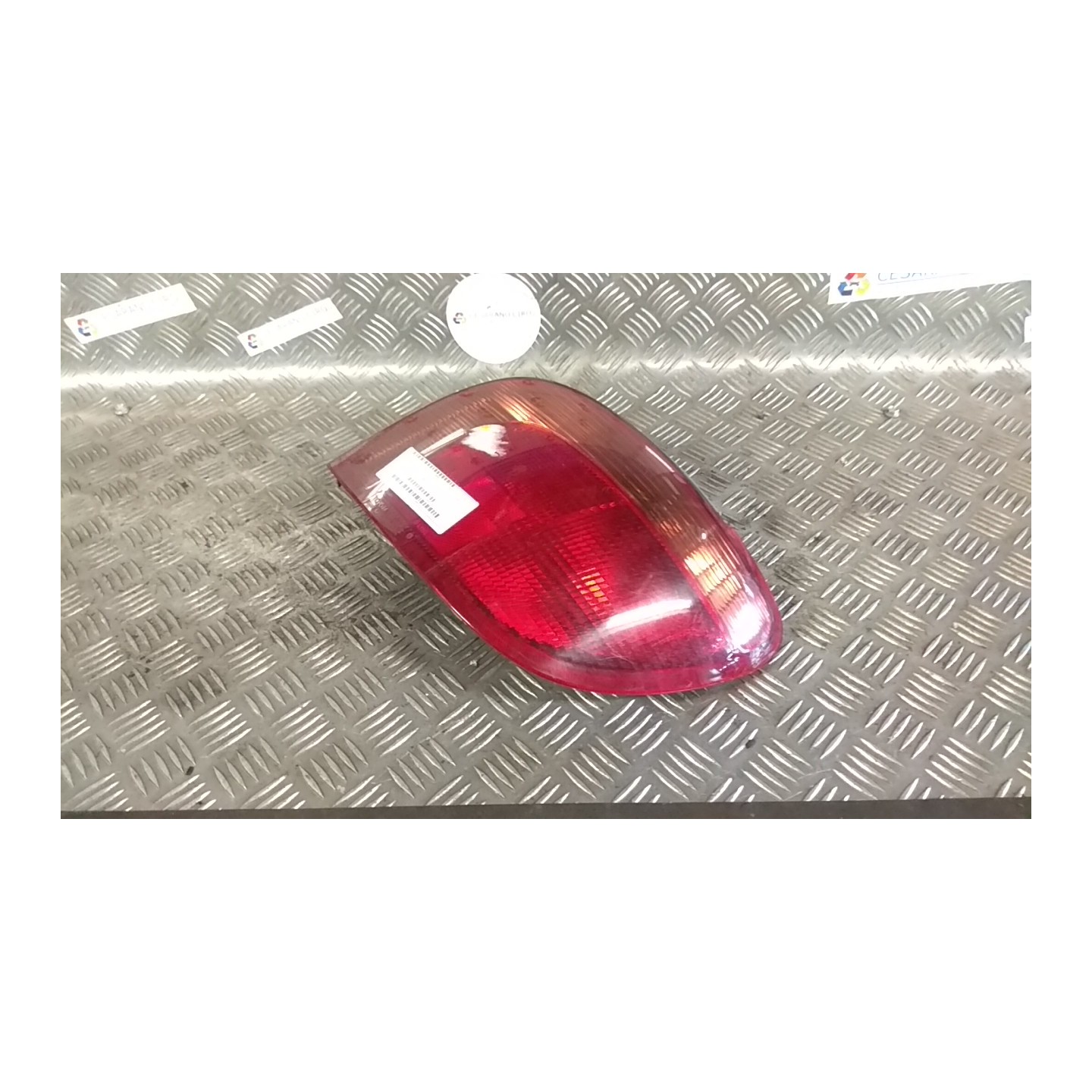 FANALE POST. 08/99-12/02 DX. 006 TOYOTA YARIS (03/99-11/05)     (JPP) 1SZFE 8155052130