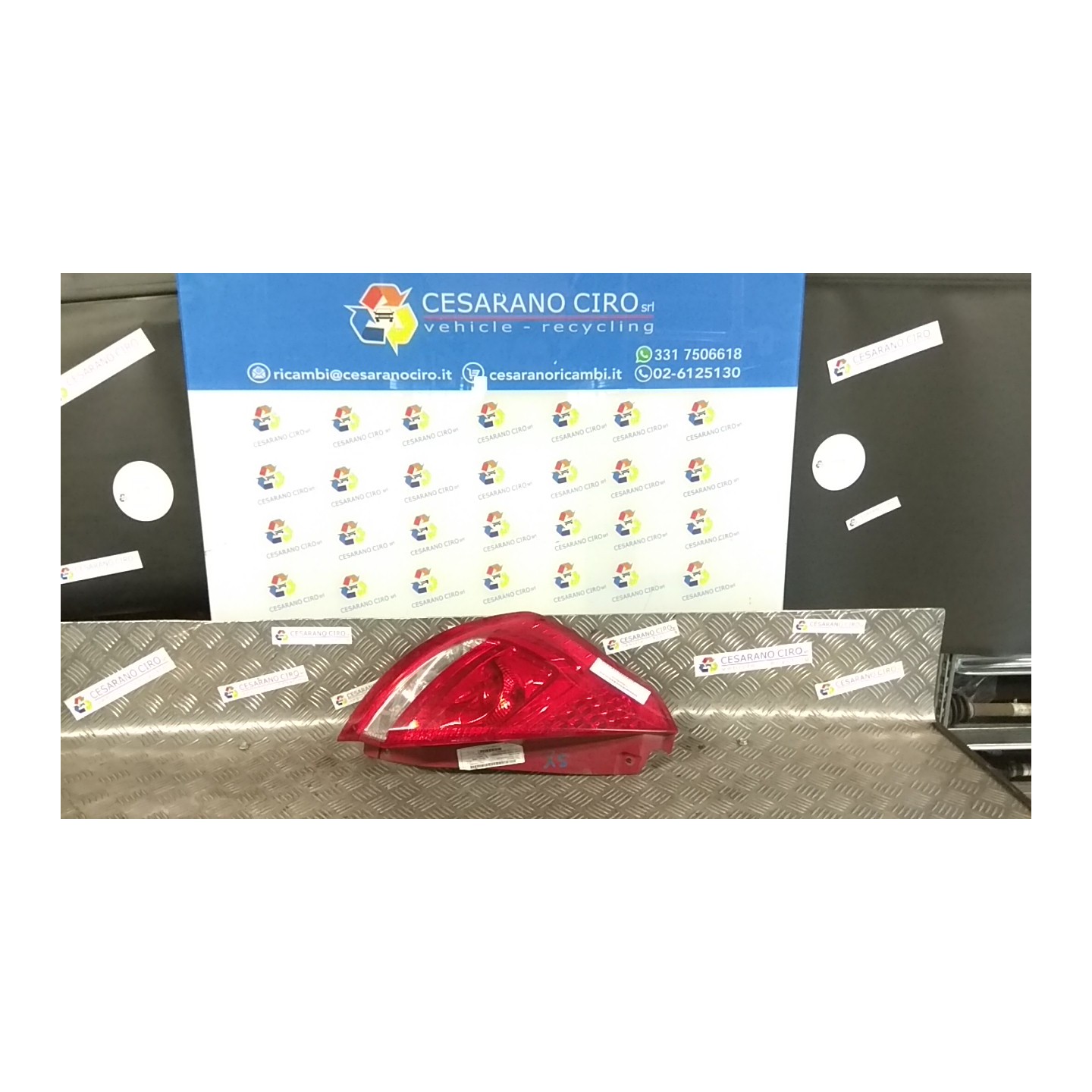 FANALE POST. SX. 032 FORD FIESTA (CB1) (09/08-10/13) SNJB 1709553