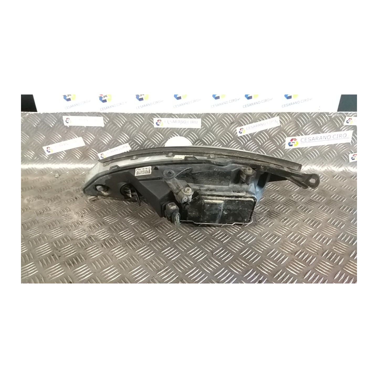 PROIETTORE DX. 044 FORD FOCUS (CAK) (10/01-04/05) F9DA 1343654