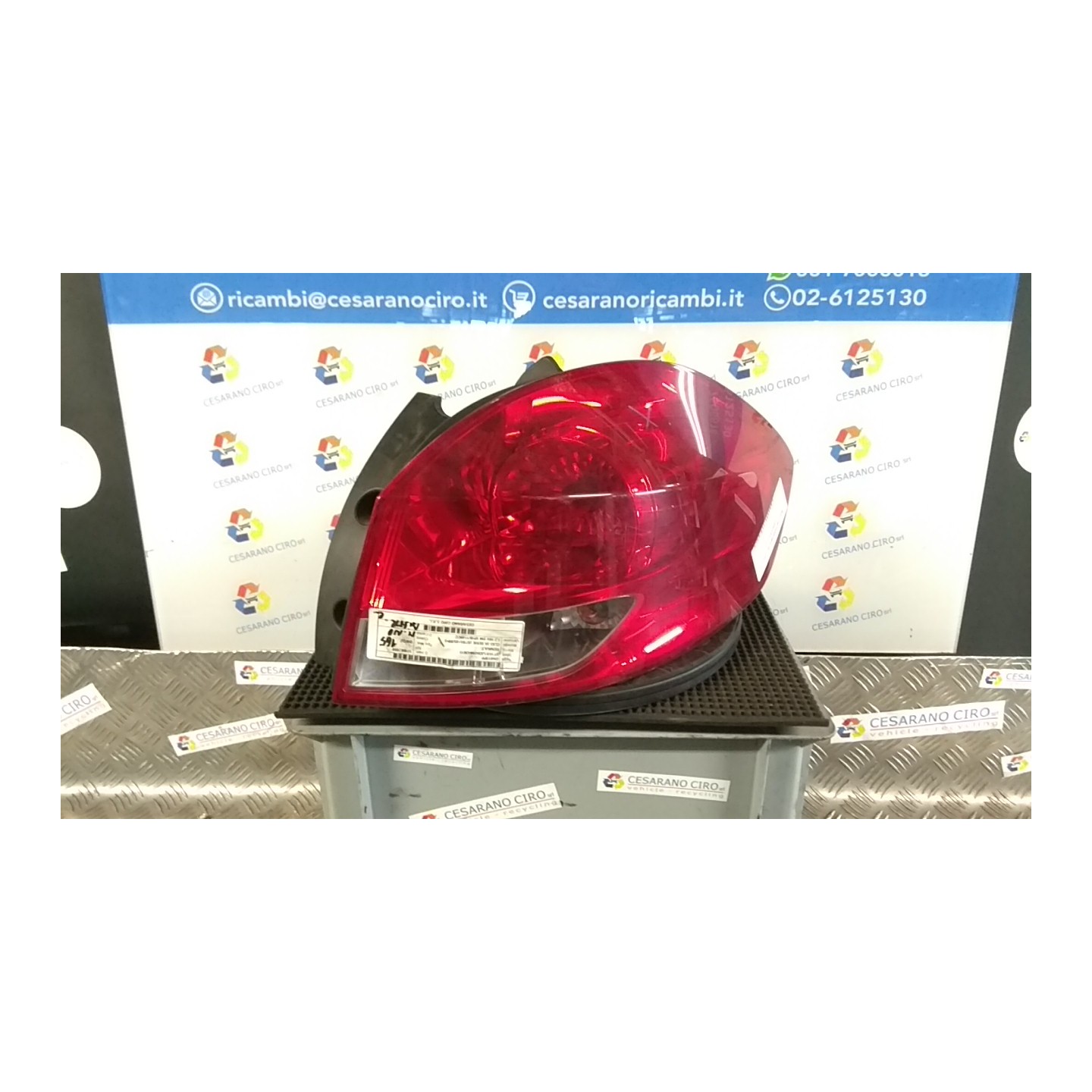FANALE POST. DX. 083 RENAULT CLIO 3A SERIE (07/05-05/09) D4FD7 8200586844