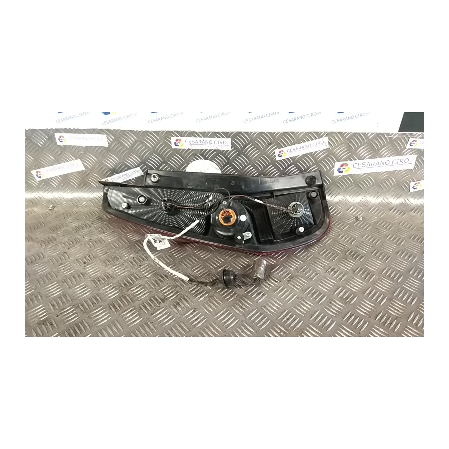FANALE POST. DX. 094 SUZUKI SPLASH (02/08-10/15) K10B 3565051K00000