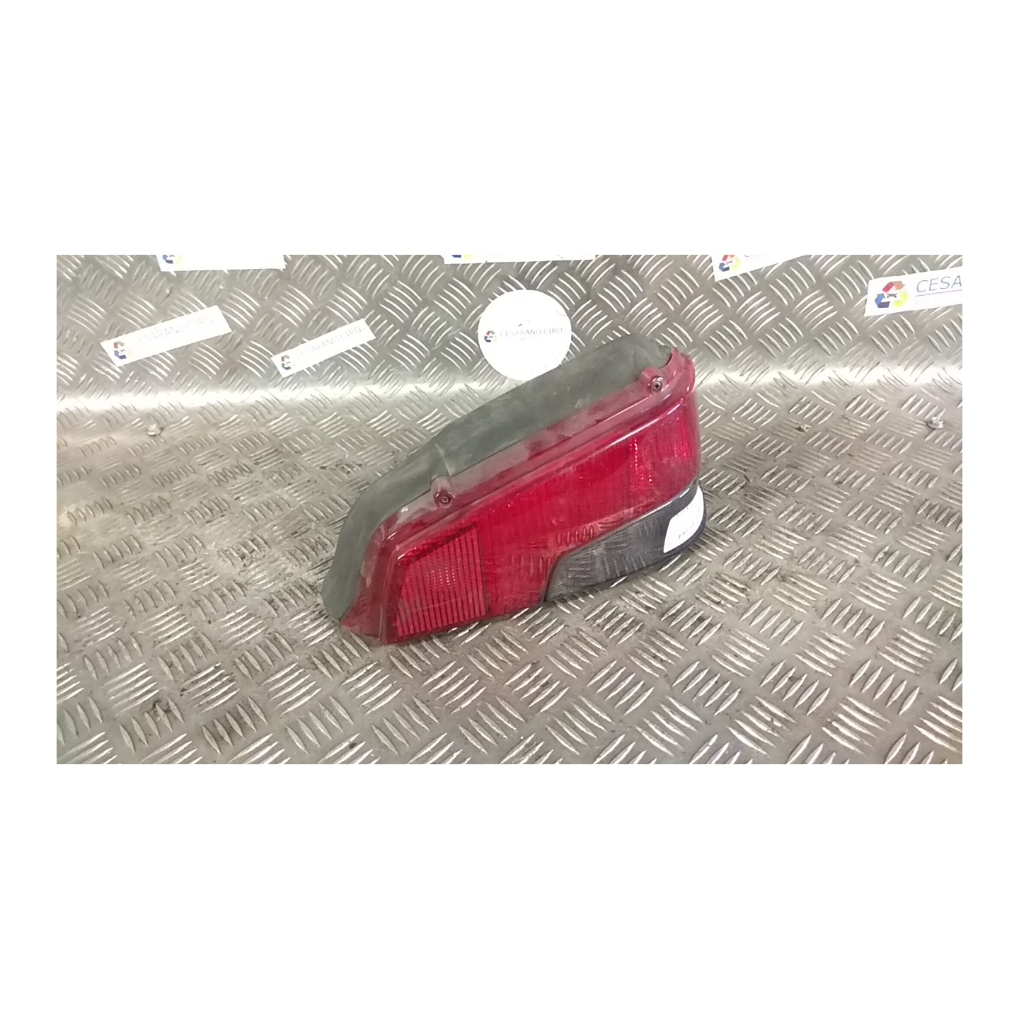 FANALE POST. DX. 103 PEUGEOT 106 (09/91-03/96) CDZ 635184