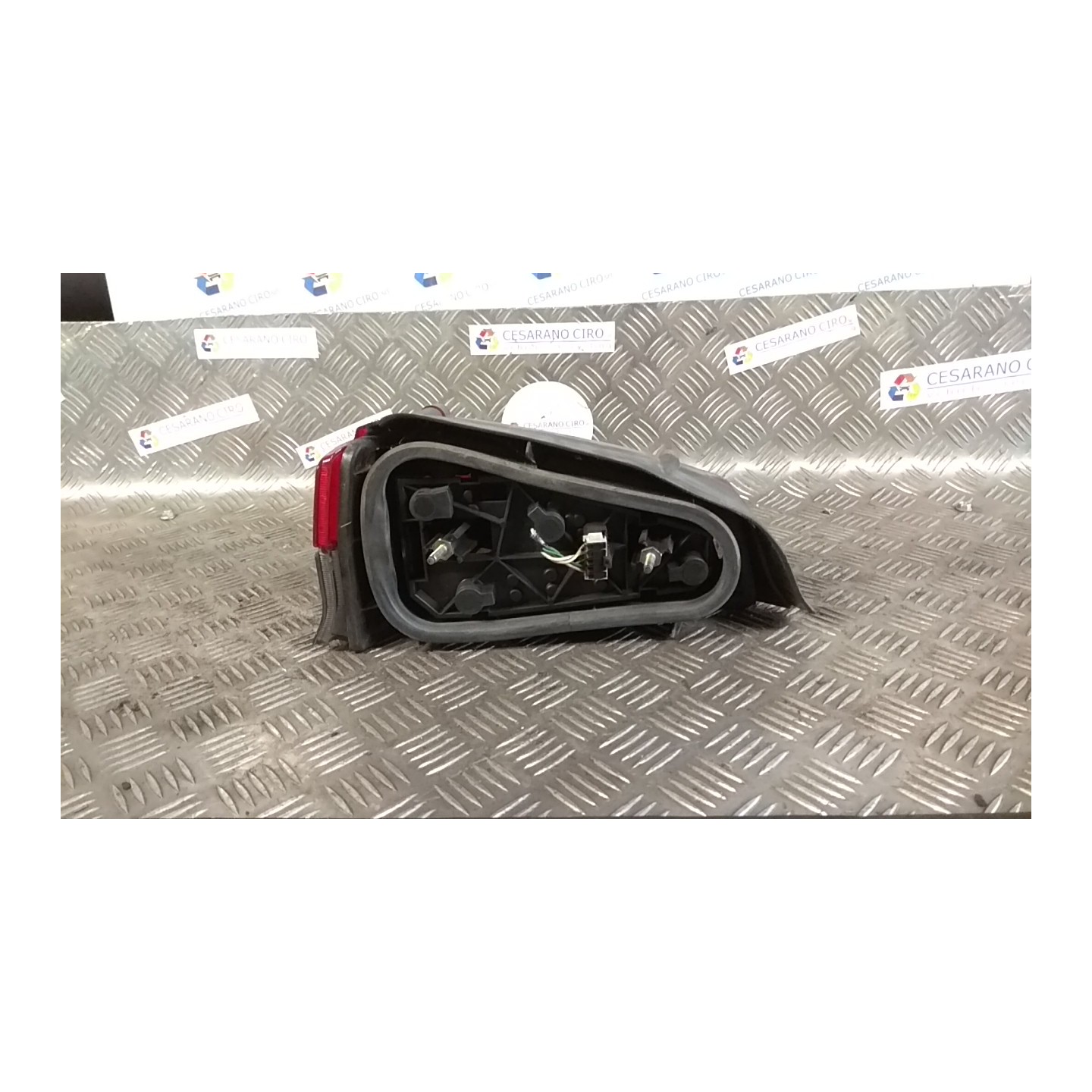 FANALE POST. DX. 103 PEUGEOT 106 (09/91-03/96) CDZ 635184