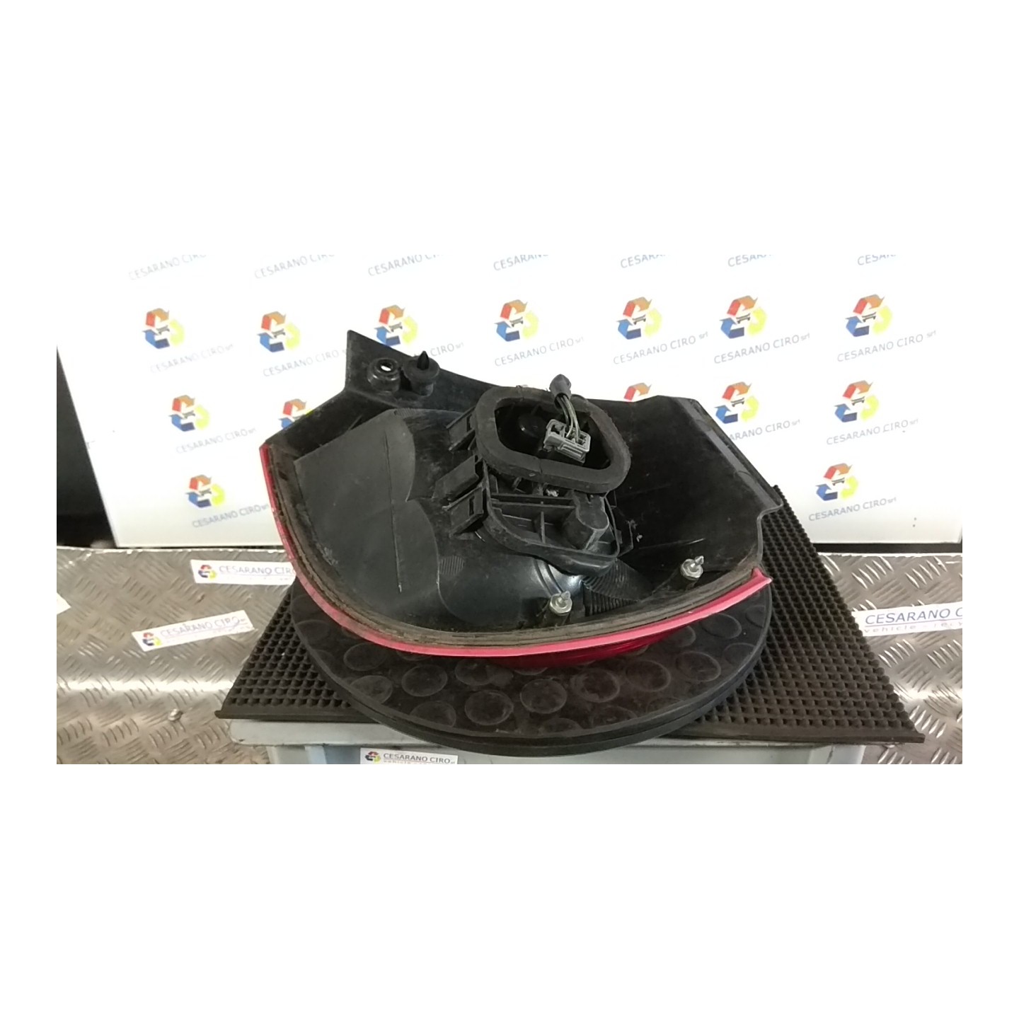 FANALE POST. PARTE EST. SX. 107 MITSUBISHI COLT 7A SERIE (06/04-12/09) 134910 MN186267