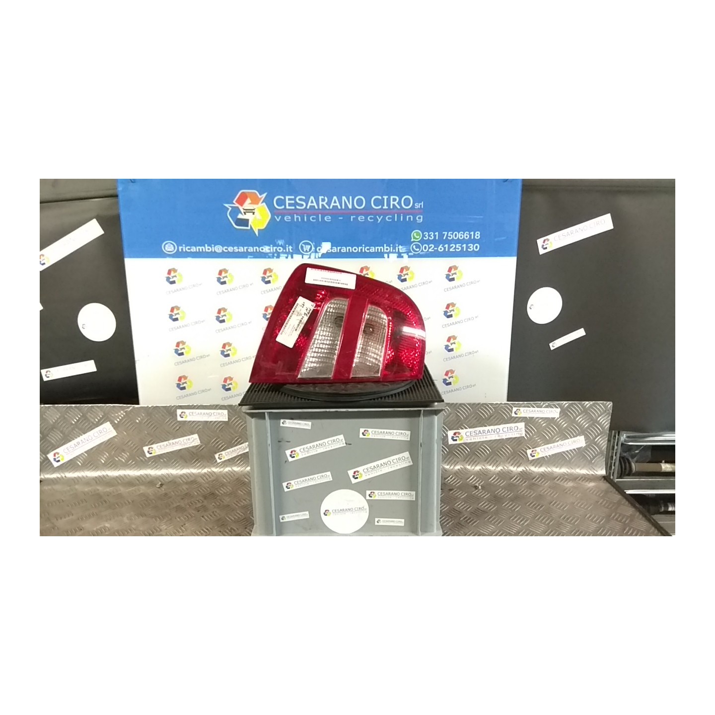 FANALE POST. SX. 112 SKODA FABIA (6Y) (01/00-11/07) BBY 6Y6945111C