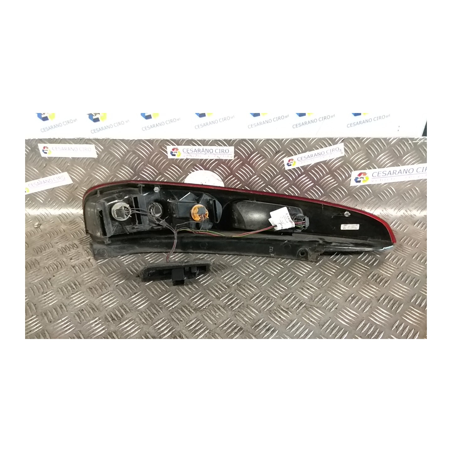 FANALE POST. DX. 114 FORD FIESTA (CBK) (12/05-12/08) FUJA 1437625