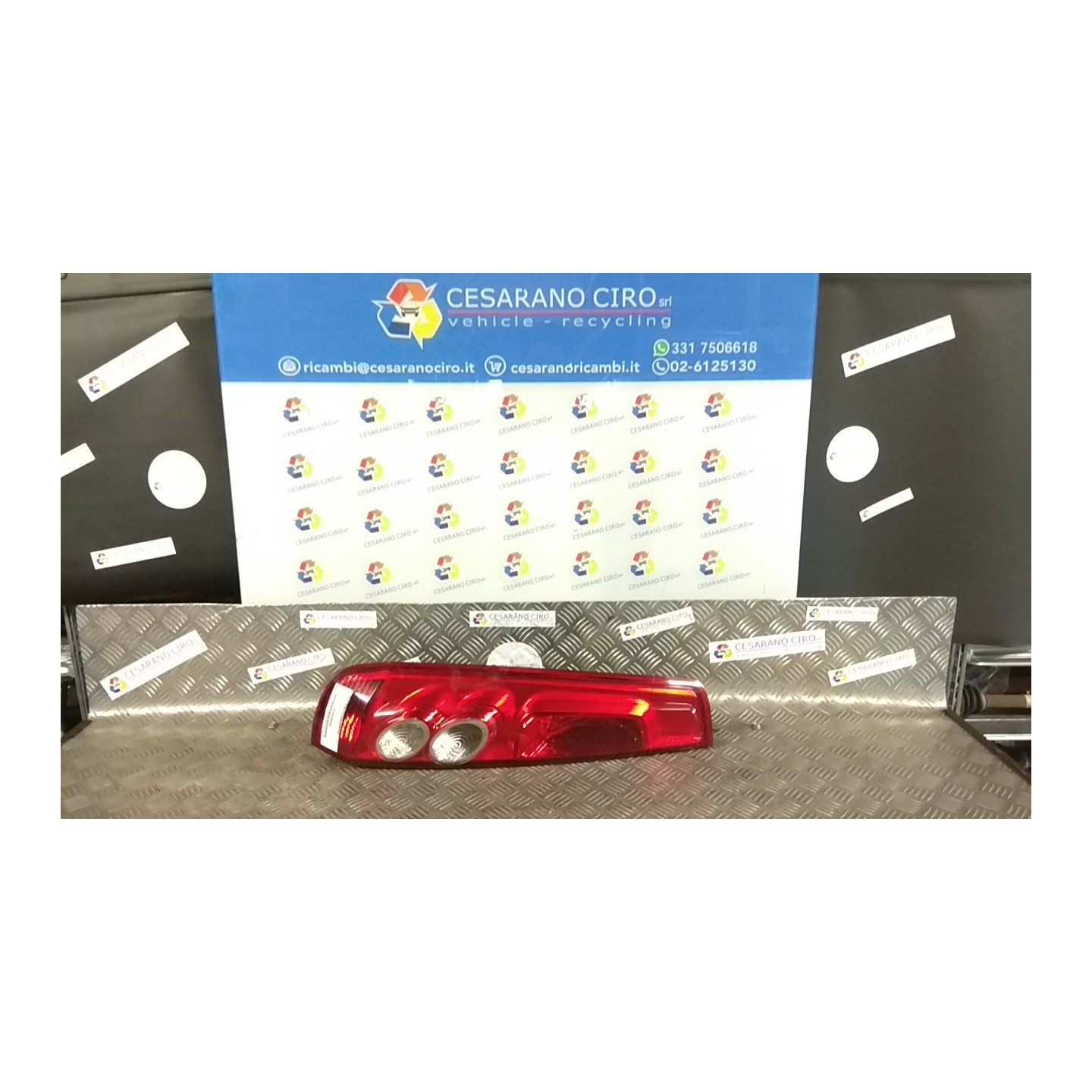 FANALE POST. SX. 115 FORD FIESTA (CBK) (12/05-12/08) FUJA 1437626