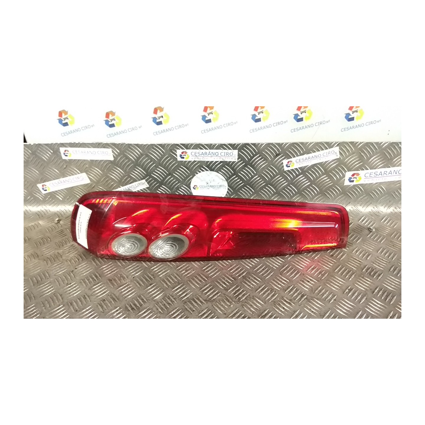 FANALE POST. SX. 115 FORD FIESTA (CBK) (12/05-12/08) FUJA 1437626