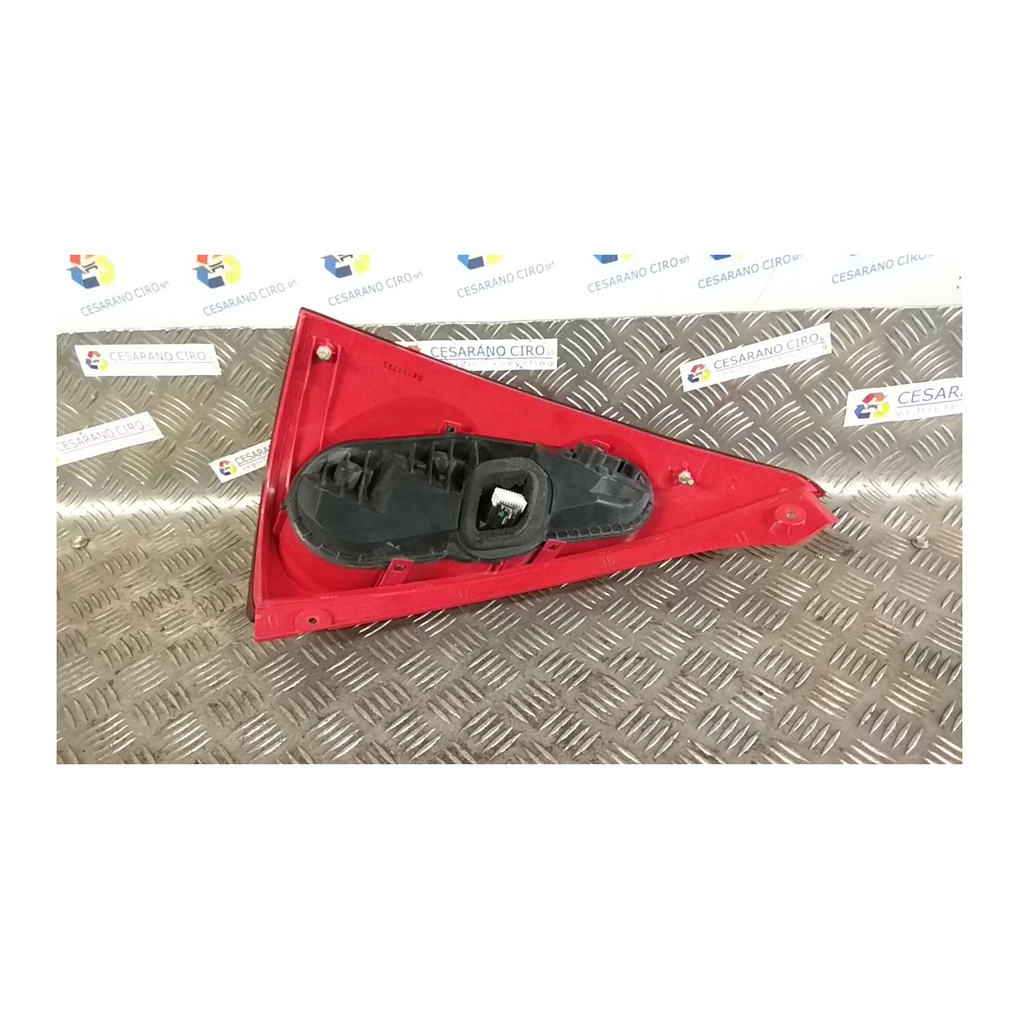 FANALE POST. DX. 120 PEUGEOT 107 (06/05-) 1KR 6351X6