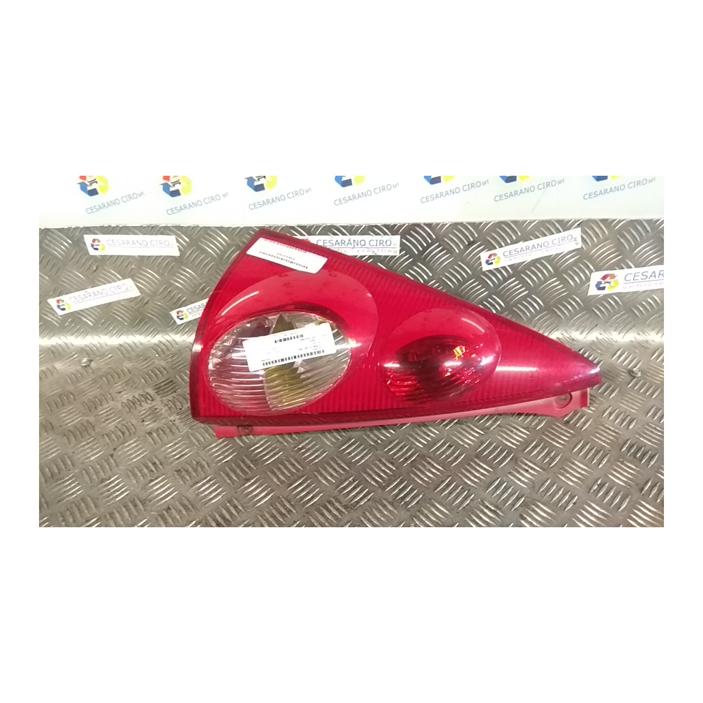 FANALE POST. SX. 121 PEUGEOT 107 (06/05-) 1KR 6350X6