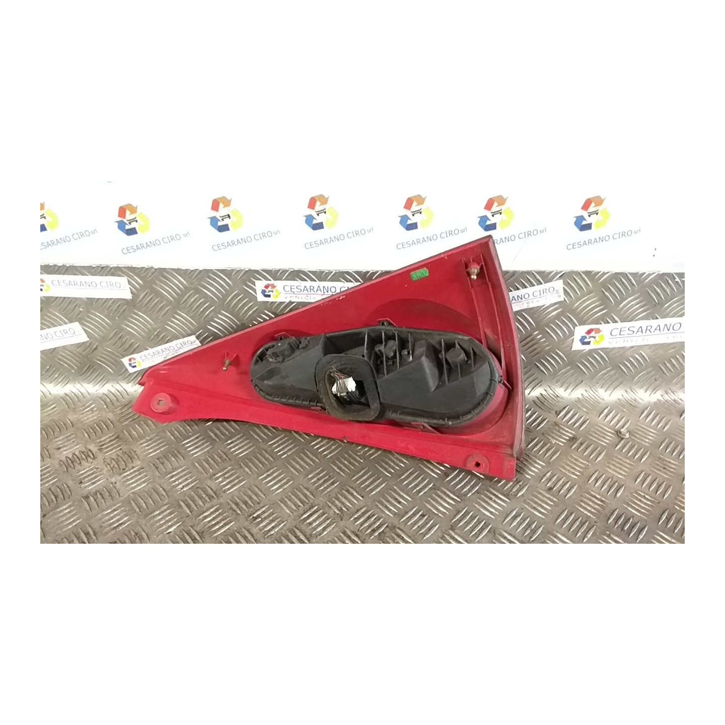 FANALE POST. SX. 121 PEUGEOT 107 (06/05-) 1KR 6350X6