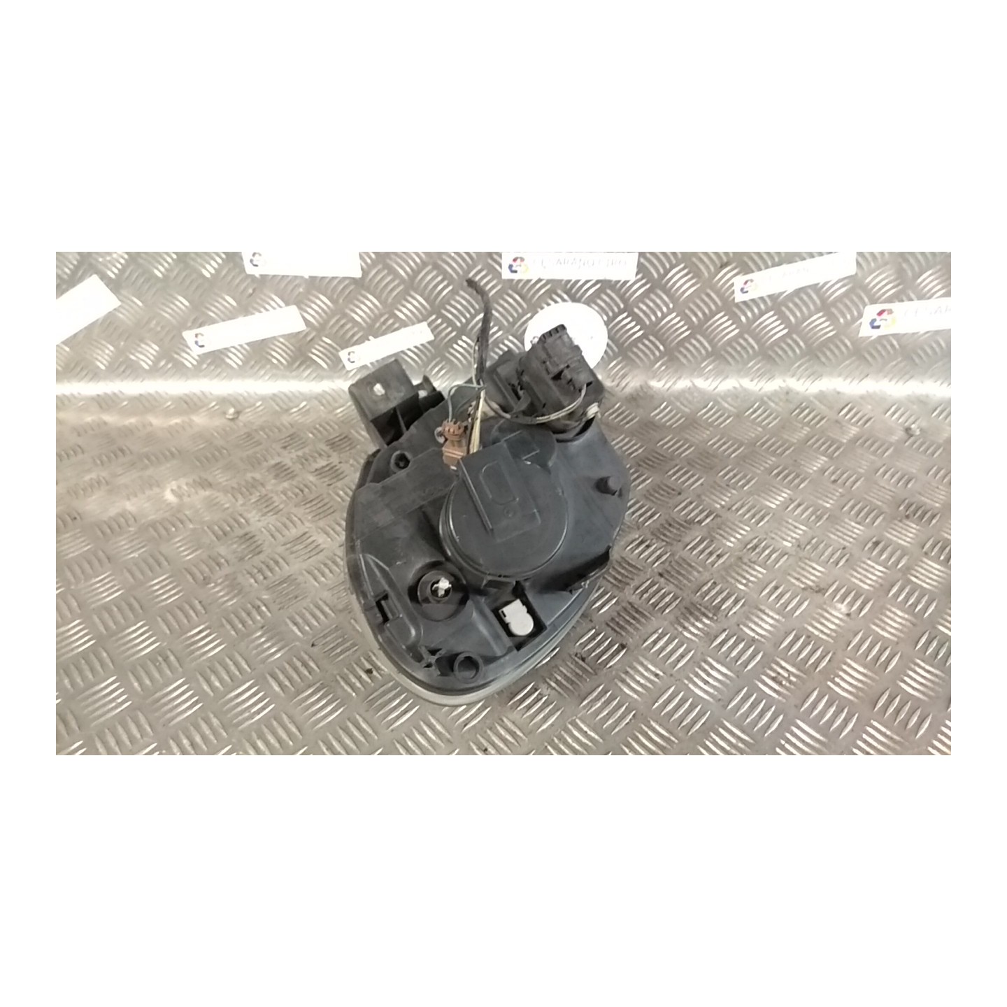 PROIETTORE DX. 214 RENAULT KANGOO (04/03-03/09) K9KB7 260107401R