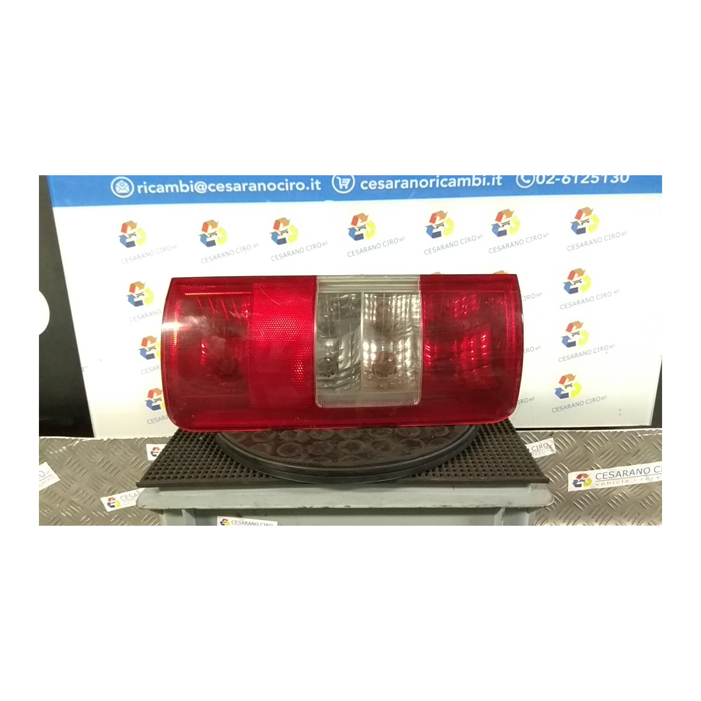 FANALE POST. DX. 030 FORD TRANSIT CONNECT (TC7) (12/02-) R3PA 1369221
