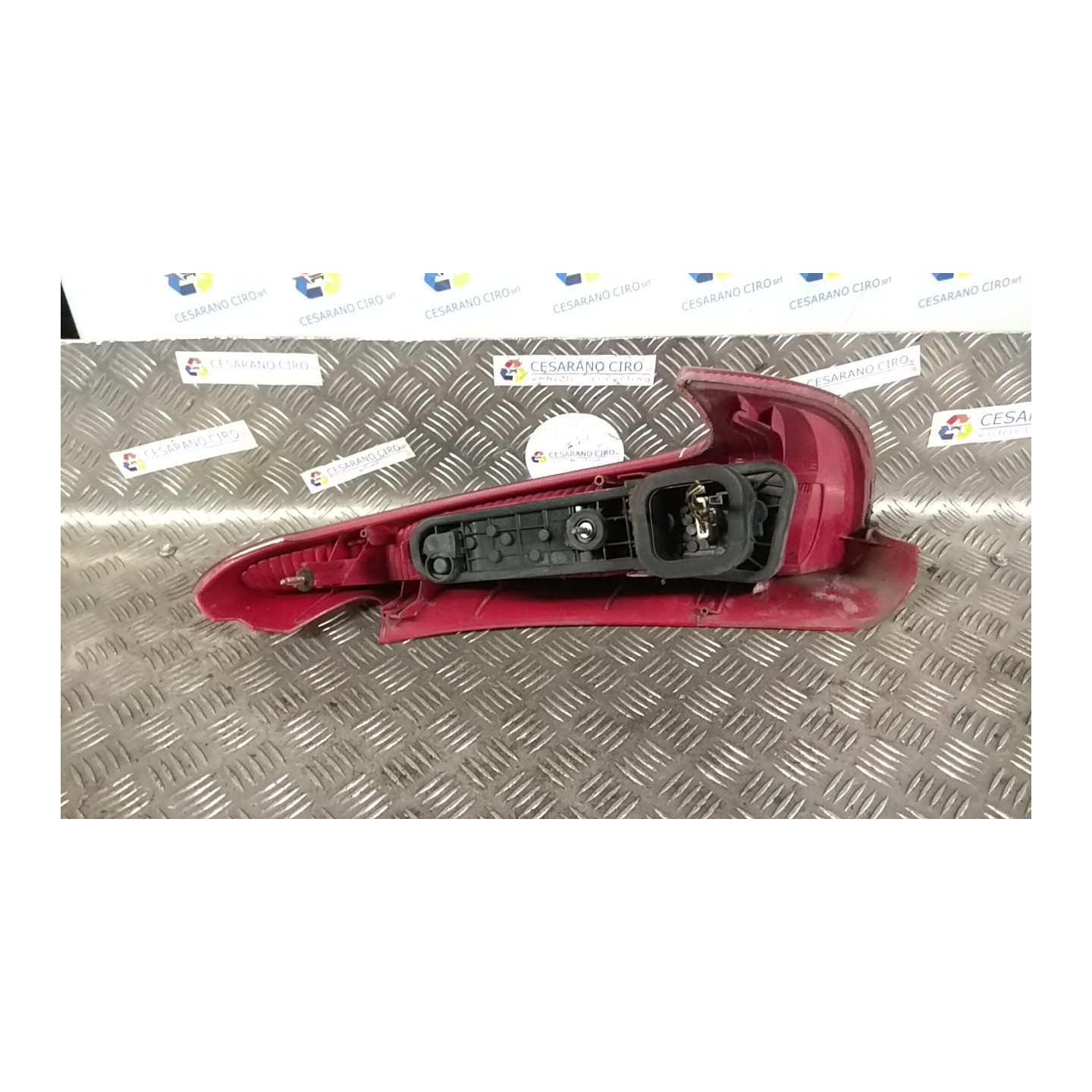 FANALE POST. SX. 036 PEUGEOT 206 (09/98-06/09) 8HX 6350R4