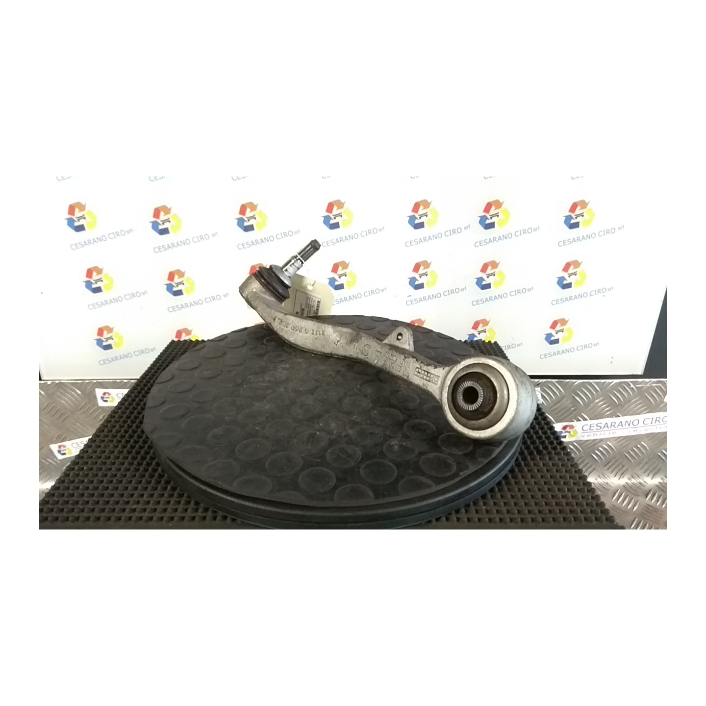BRACCIO OSCILLANTE ANT. SOSP. ANT. DX. 073 BMW SERIE 5 (E60/E61) (03/07-12/10 N53B30A 31102348046