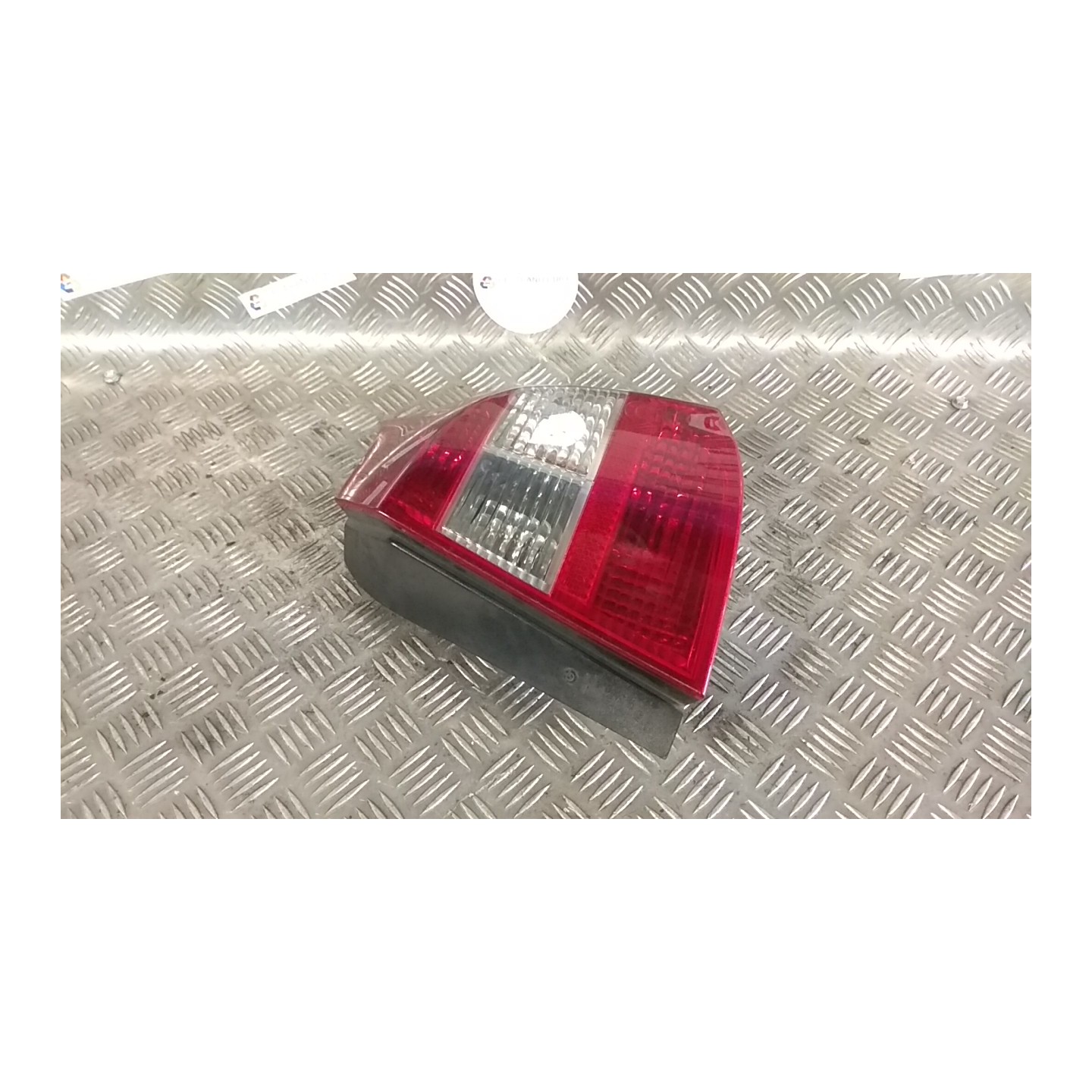 FANALE POST. DX. 004 BMW SERIE 1 (E87) (09/04-03/07) 204D4 63216924502