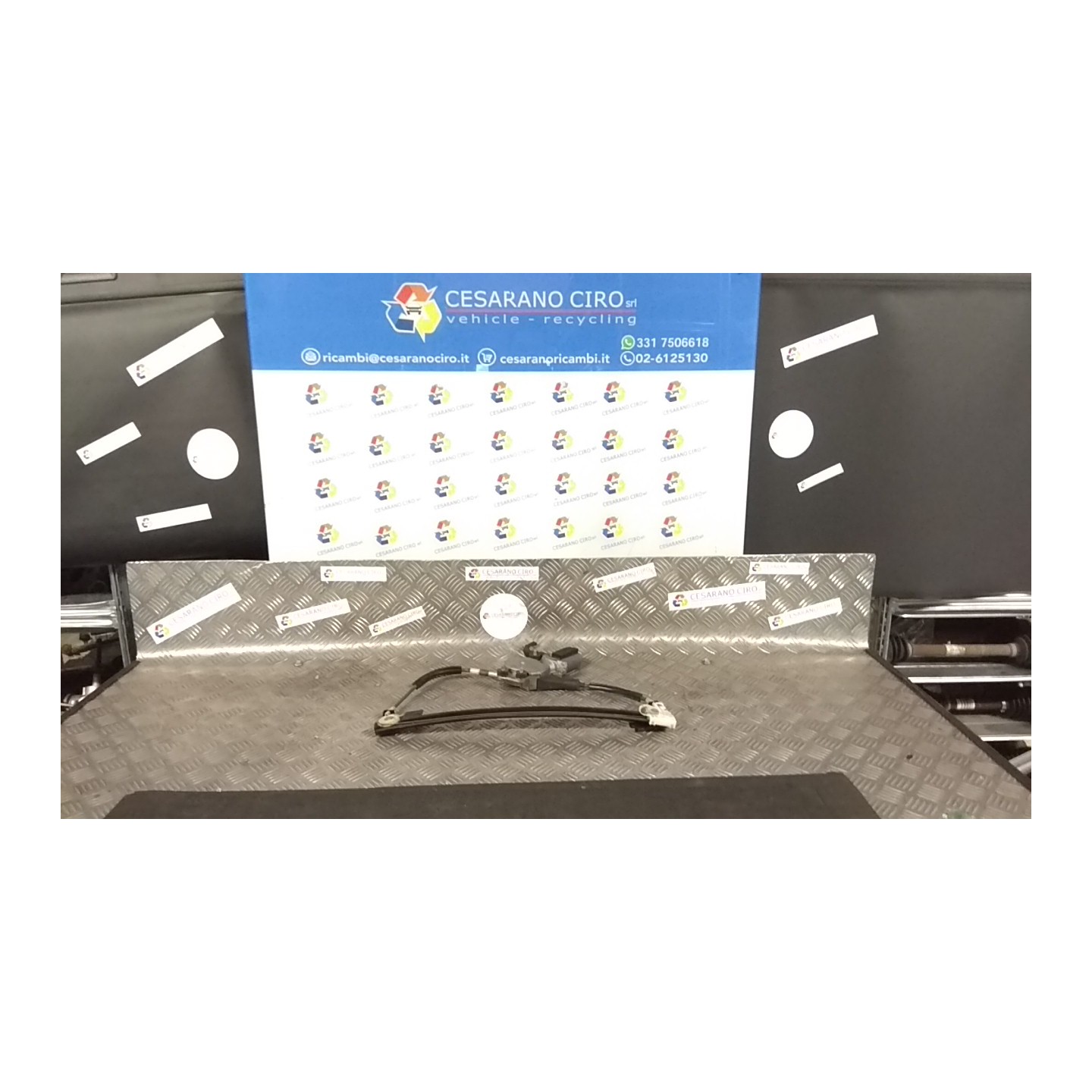 ALZACRISTALLO ELETTR. PORTA ANT. CON MOTORINO DX. 173 ALFA ROMEO 147 (W8) (08/00-01/06) AR37203 46751870