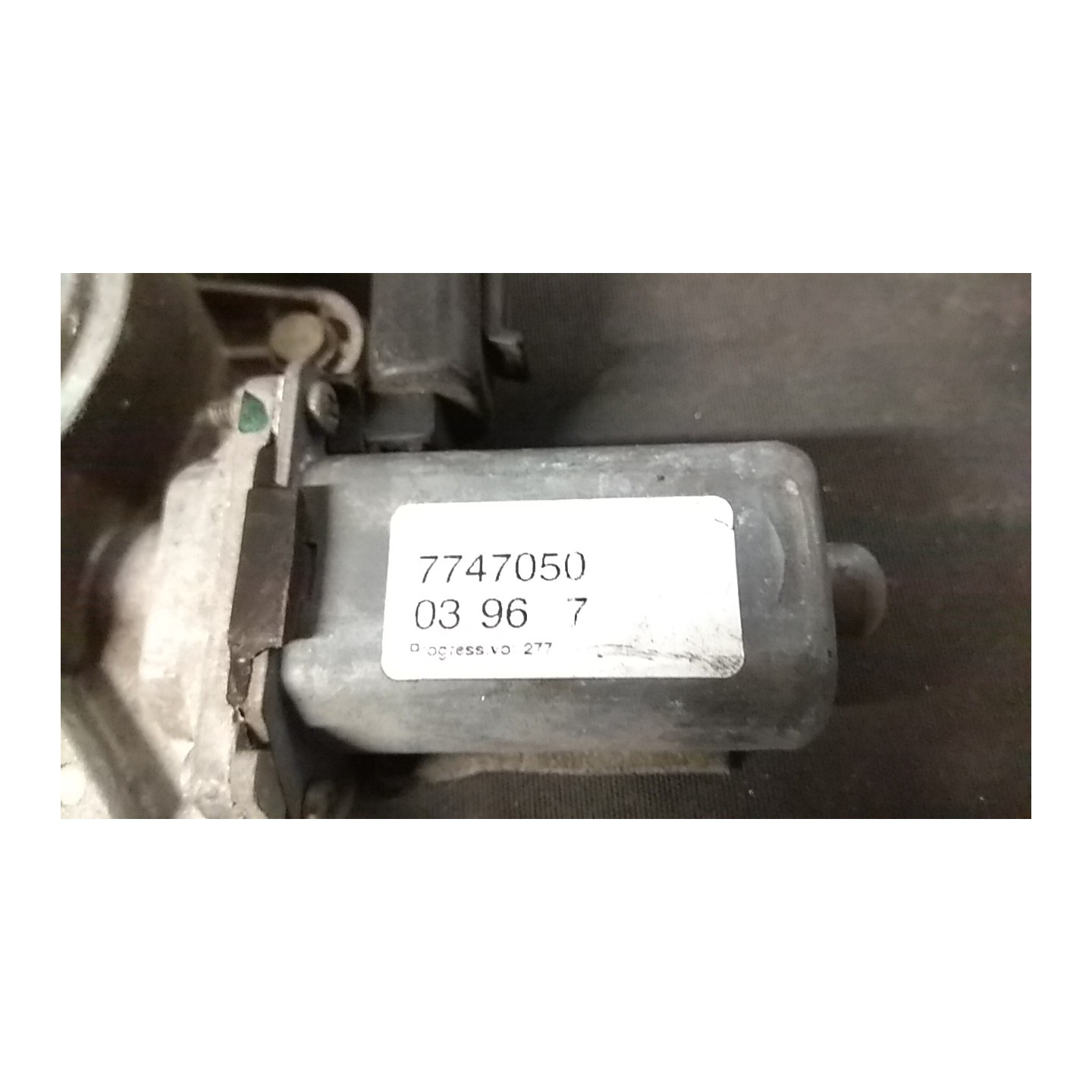 ALZACRISTALLO ELETTR. PORTA ANT. DX. 215 FIAT PUNTO 1A SERIE (11/93-10/99) 176A5000 46736432
