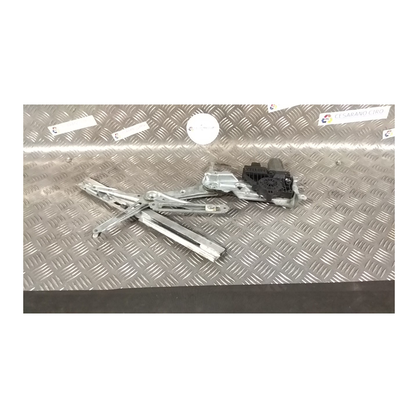 ALZACRISTALLO ELETTR. PORTA ANT. C/MOTORINO DX. 242 OPEL ASTRA (T98) (03/98-09/04) X14XE 90543918