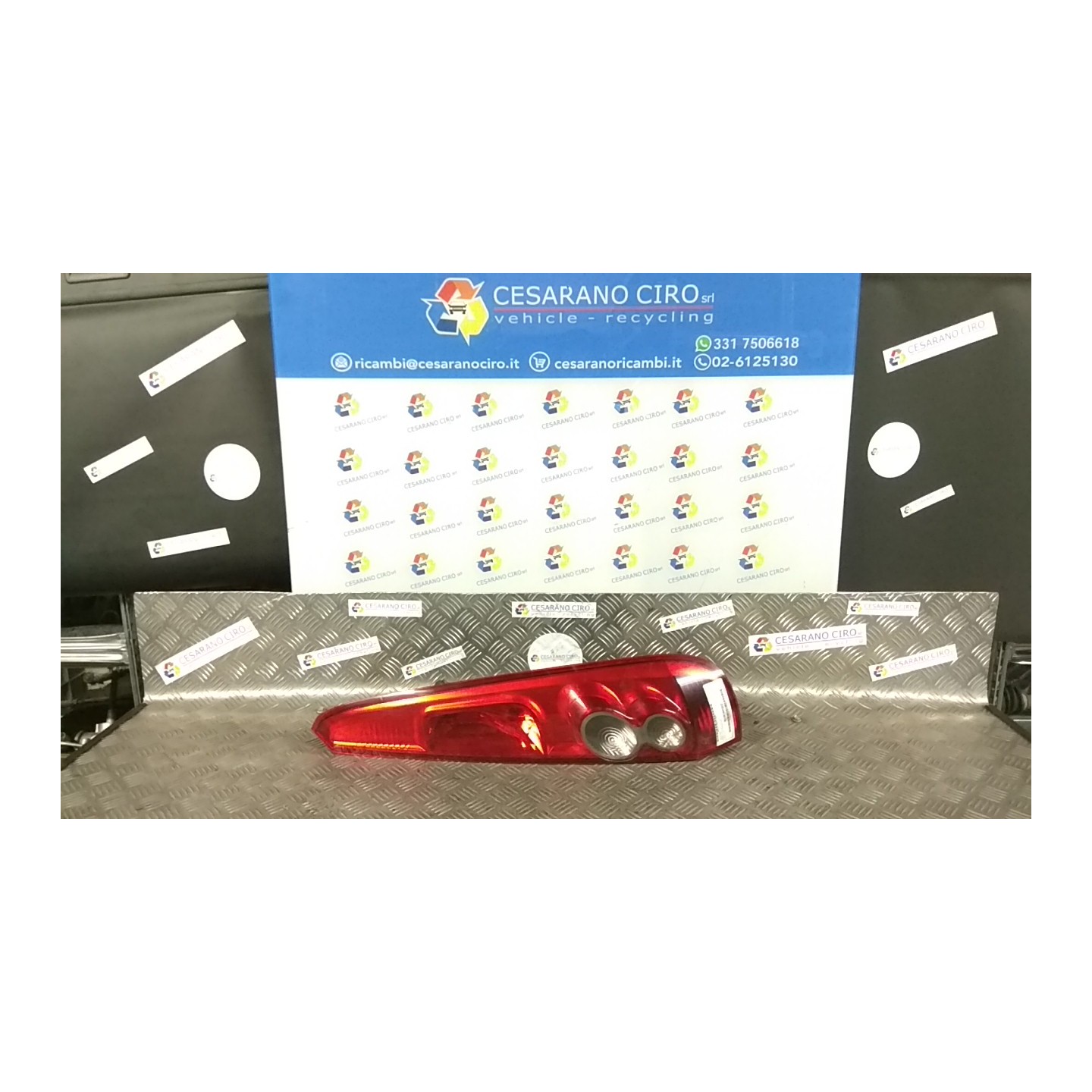 FANALE POST. DX. 023 FORD FIESTA (CBK) (12/05-12/08) F6JB 1437625