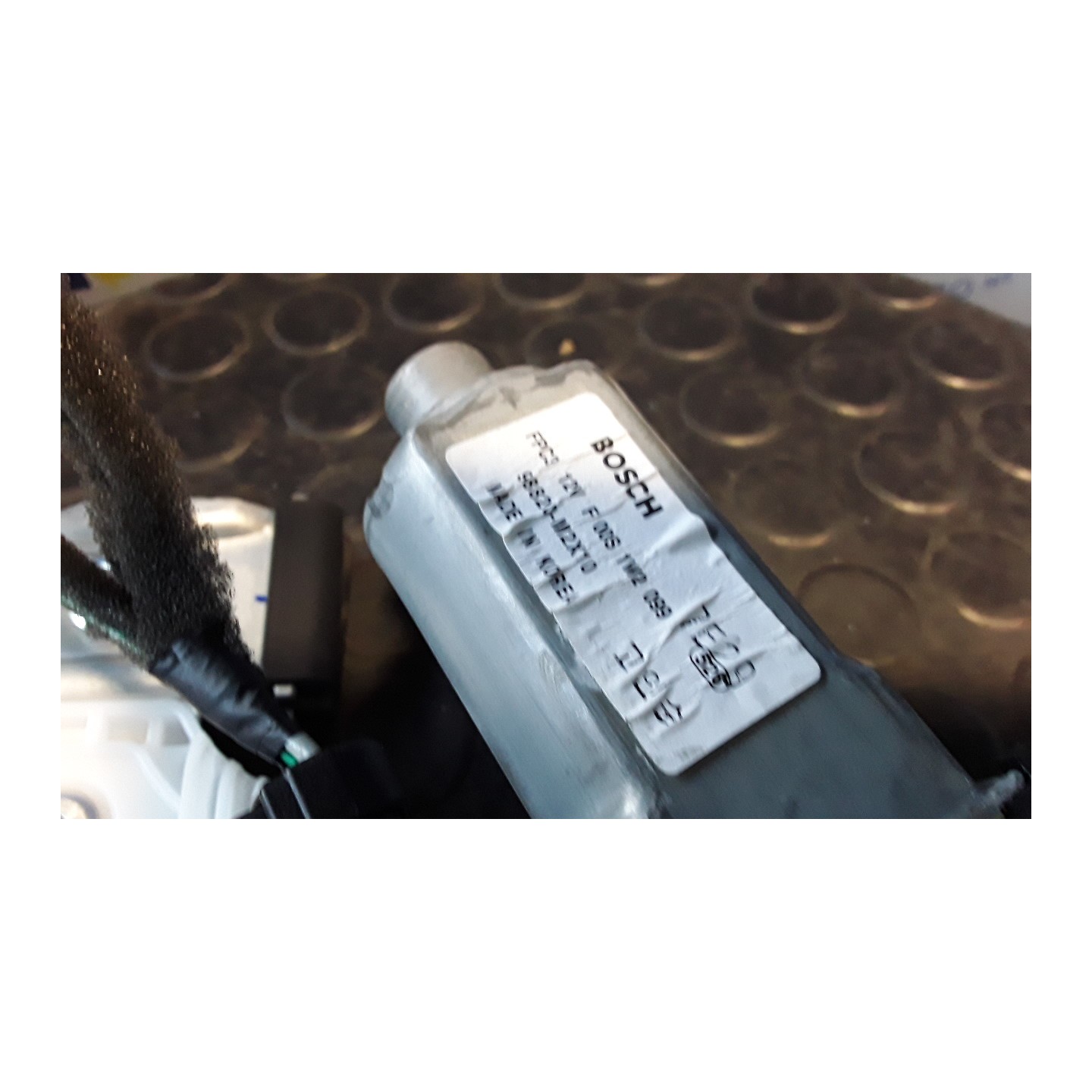 ALZACRISTALLO ELETTR. PORTA ANT. SX. 065 OPEL KARL (04/15-05/19) B10XEOPTL5Q 95137311
