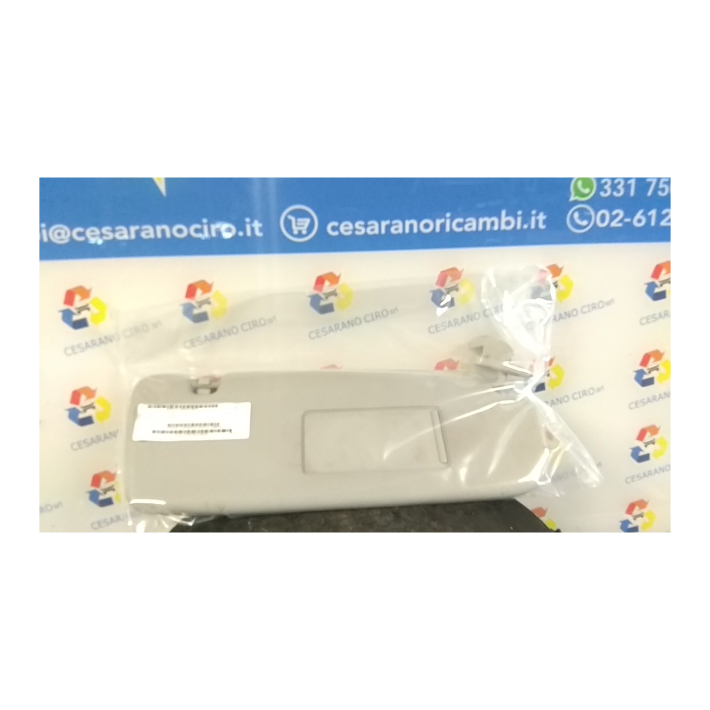 ALETTA PARASOLE PARABREZZA GRIGIO DX. 127 VOLKSWAGEN FOX (5Z) (04/05-07/11) BMD 5Z9857552L72