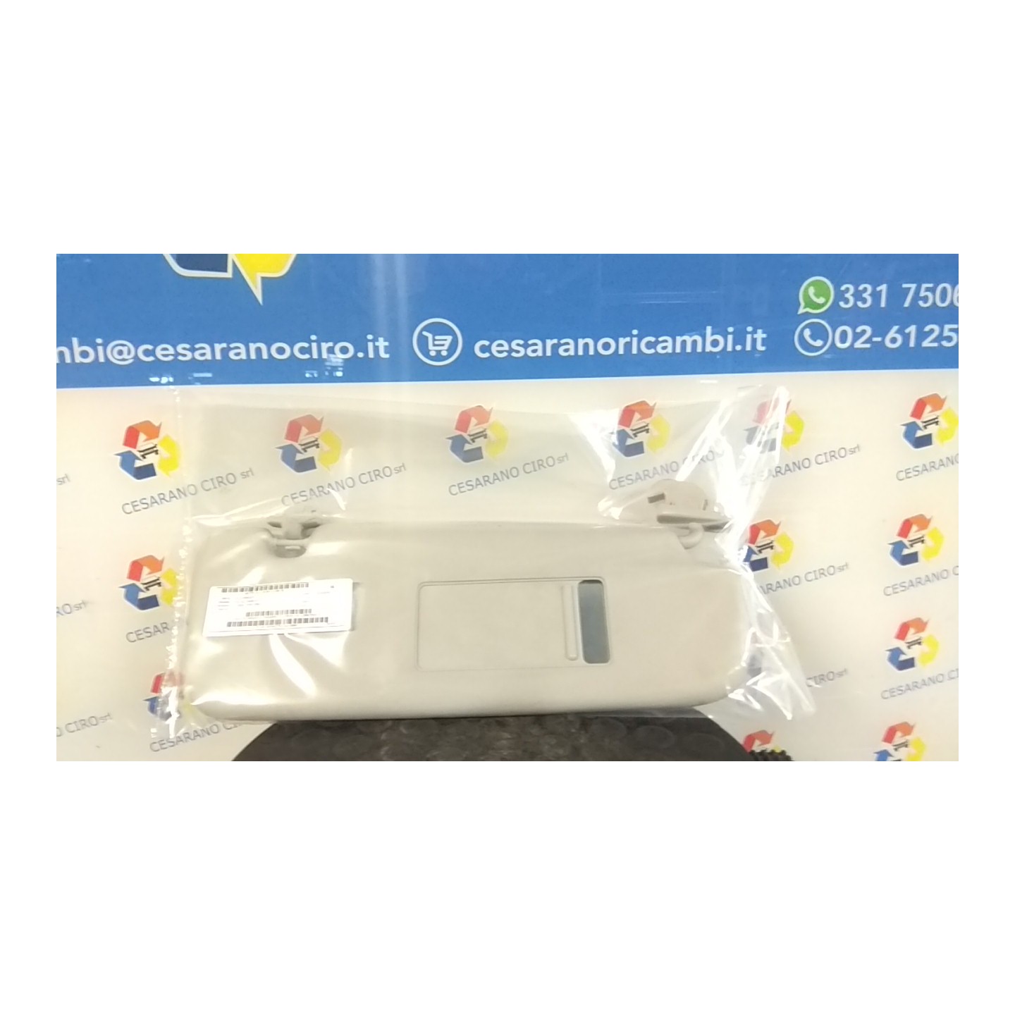 ALETTA PARASOLE PARABREZZA GRIGIO DX. 136 VOLKSWAGEN FOX (5Z) (04/05-07/11) CHF 5Z9857552L72