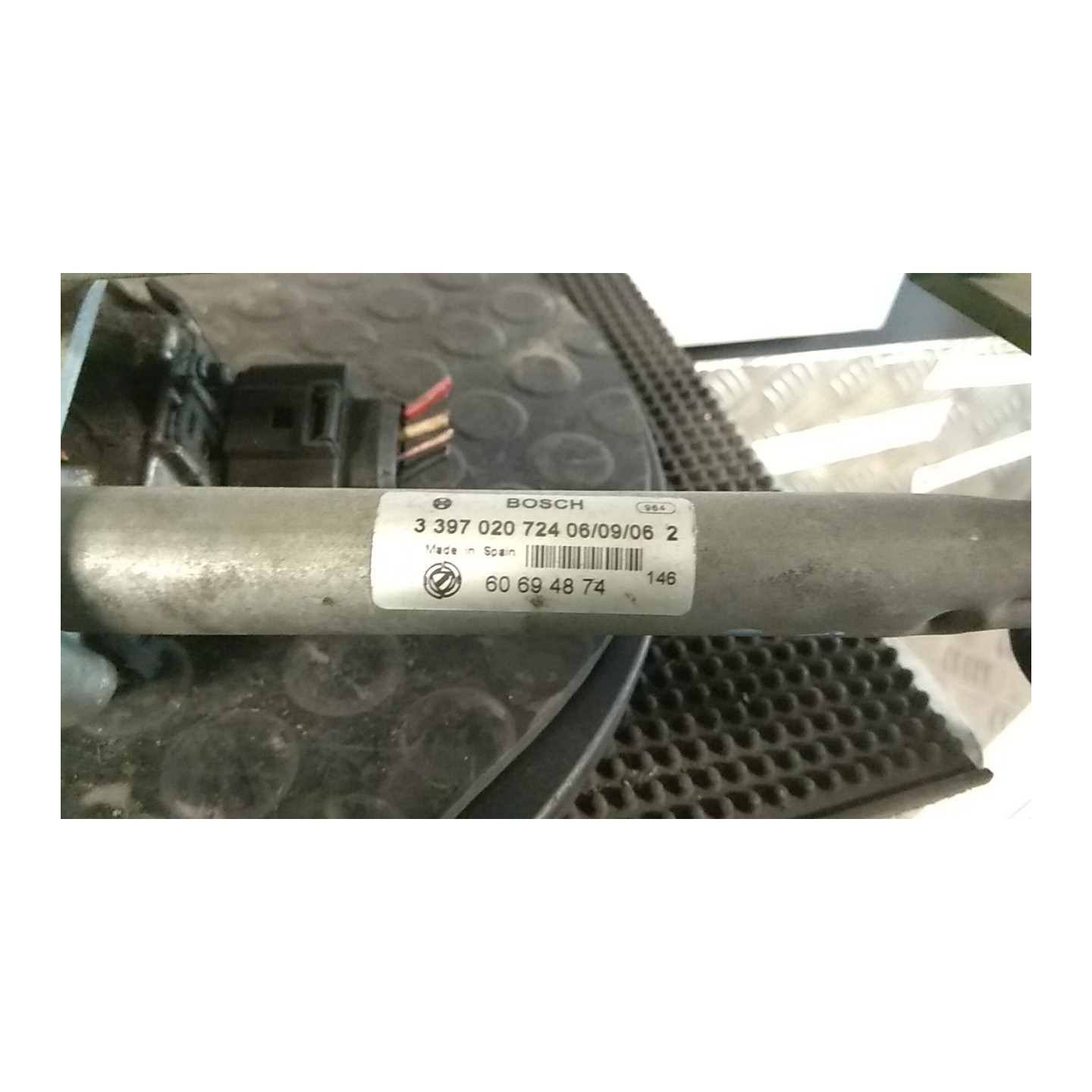 MECCANISMO TERGIPARABREZZA CON MOTORINO 257 ALFA ROMEO 159 (X3/X9) (07/05-06/13) 939A2000 60694874