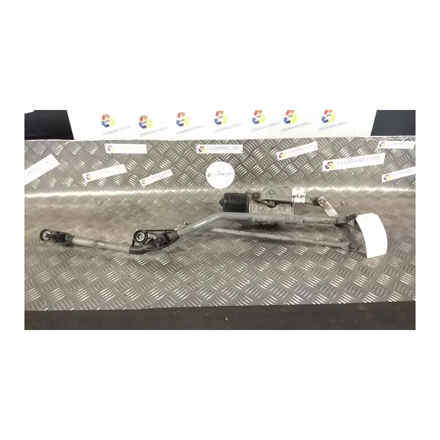 MECCANISMO TERGIPARABREZZA CON MOTORINO 297 RENAULT SCENIC 2A SERIE (06/03-08/09) K4M97 8200327016